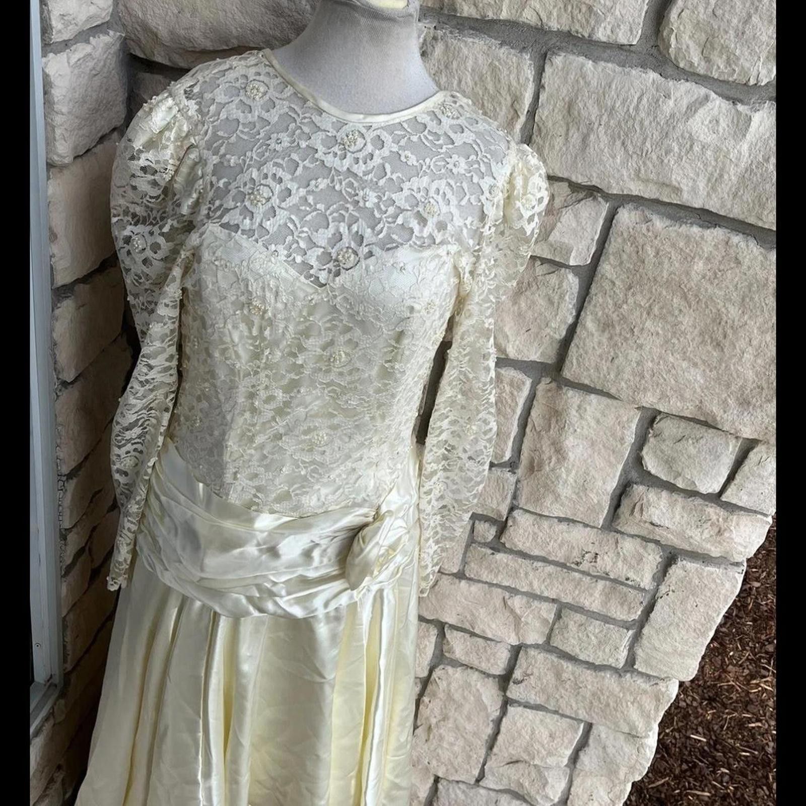 Other Vintage 1960's white Lace dress with bow size 8 Size M / US 6-8 / IT 42-44 - 2 Thumbnail