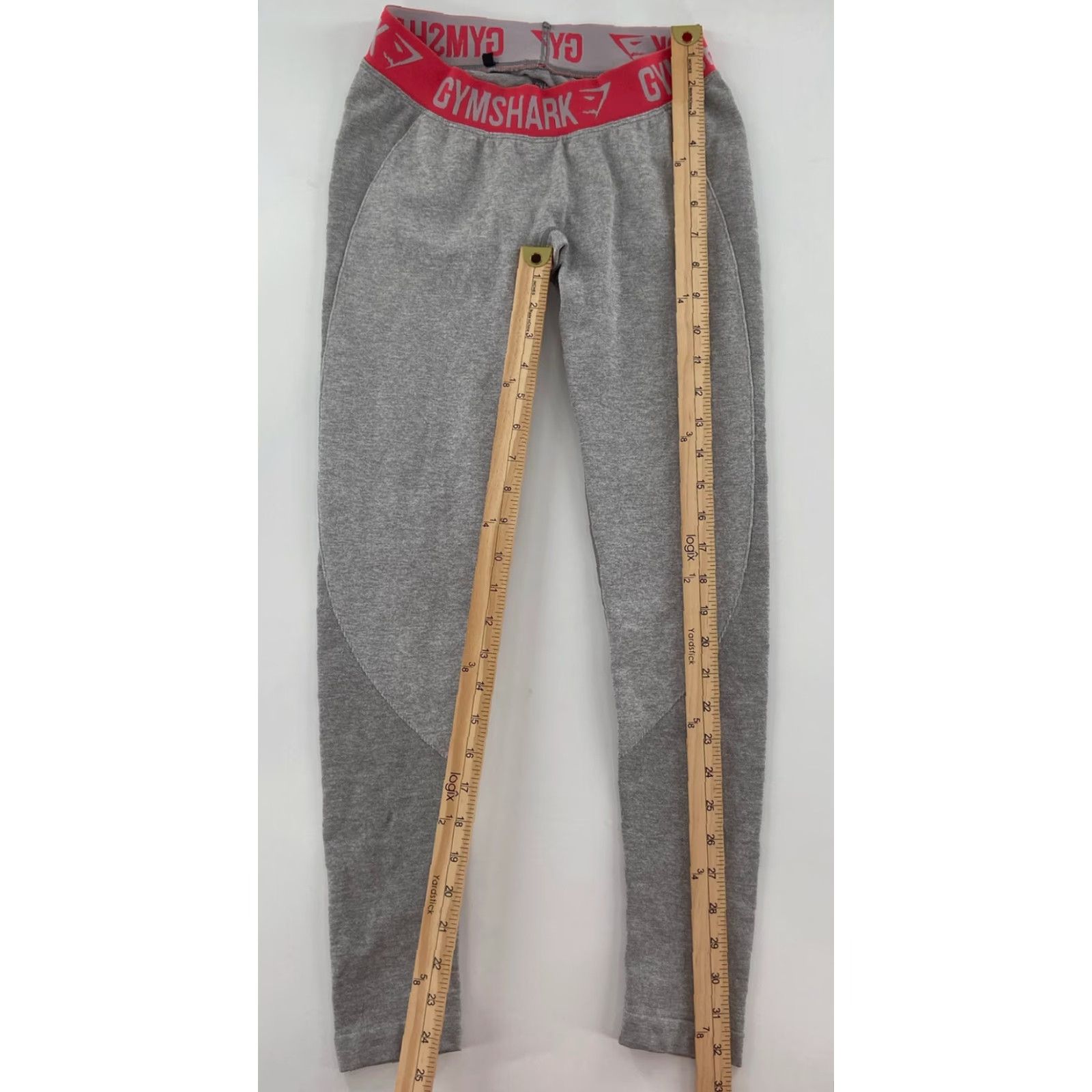 Gymshark Gymshark Dry Women's Small Gray Pink Leggings Gym Athletic Activewear Yoga Ladies S Compression Tapered Leg Pattern Solid Nylon Polyester Elastane Size 28" / US 6 / IT 42 - 5 Thumbnail