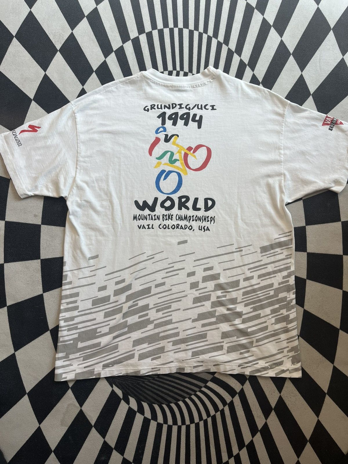 Vintage Vintage Grundig/uci 1994’s World Mountain Bike Tshirt Size US XL / EU 56 / 4 - 10 Thumbnail
