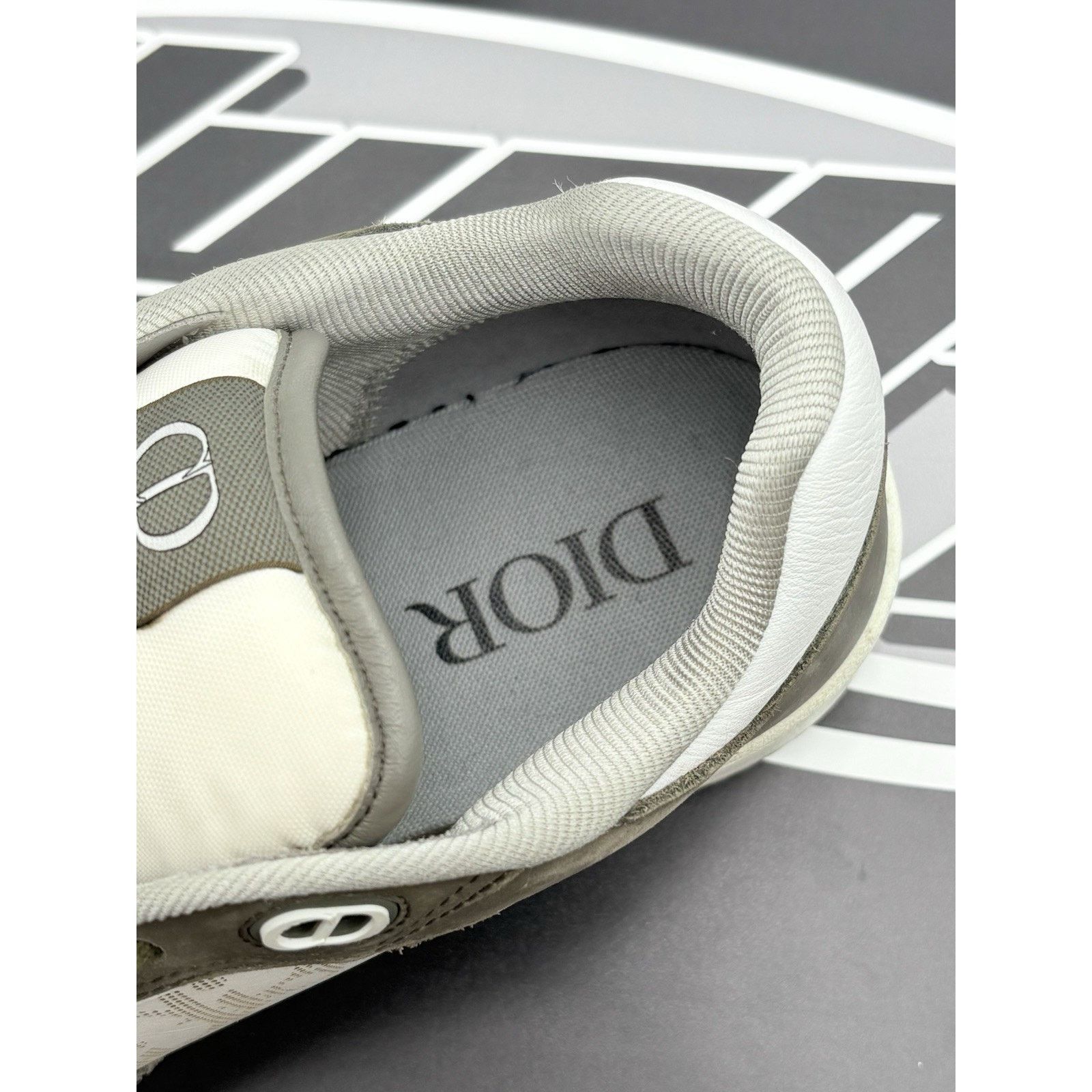 Dior Dior B27 Low Dior ' Olive White ' | GREAT CONDITION! Size US 12 / EU 45 - 6 Thumbnail