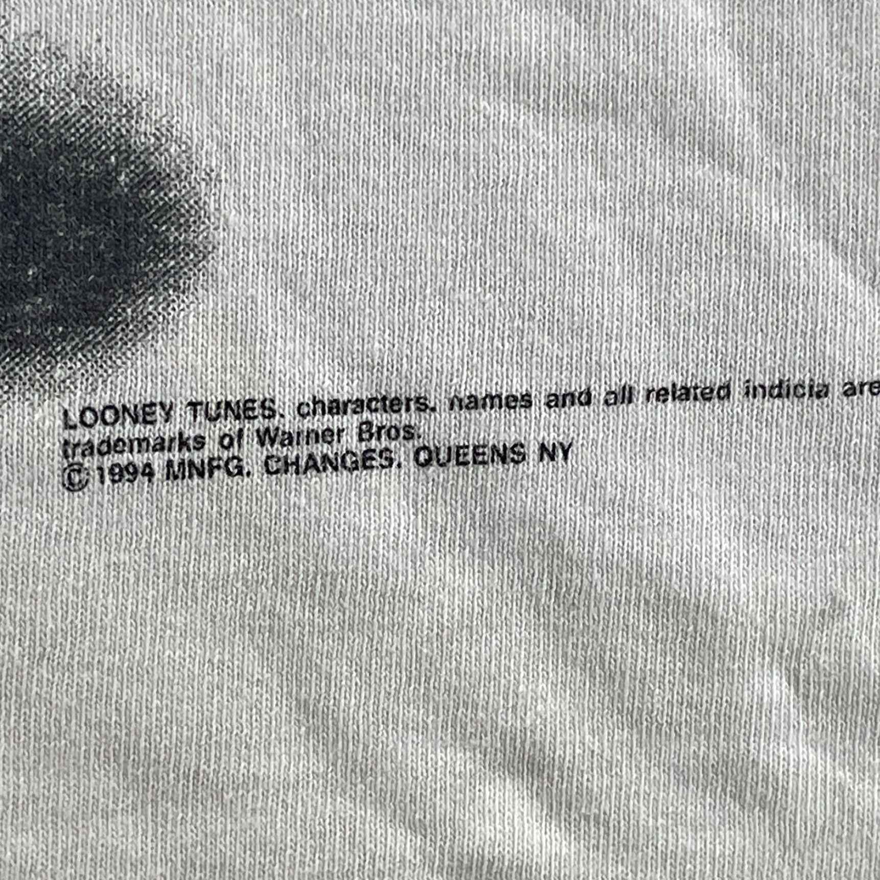 Anvil VINTAGE Looney Tunes T-Shirt Mens Medium Taz Policeman White 1994 90s Graphic Print Single Stitch USA Shirt Mens Size US M / EU 48-50 / 2 - 4 Thumbnail