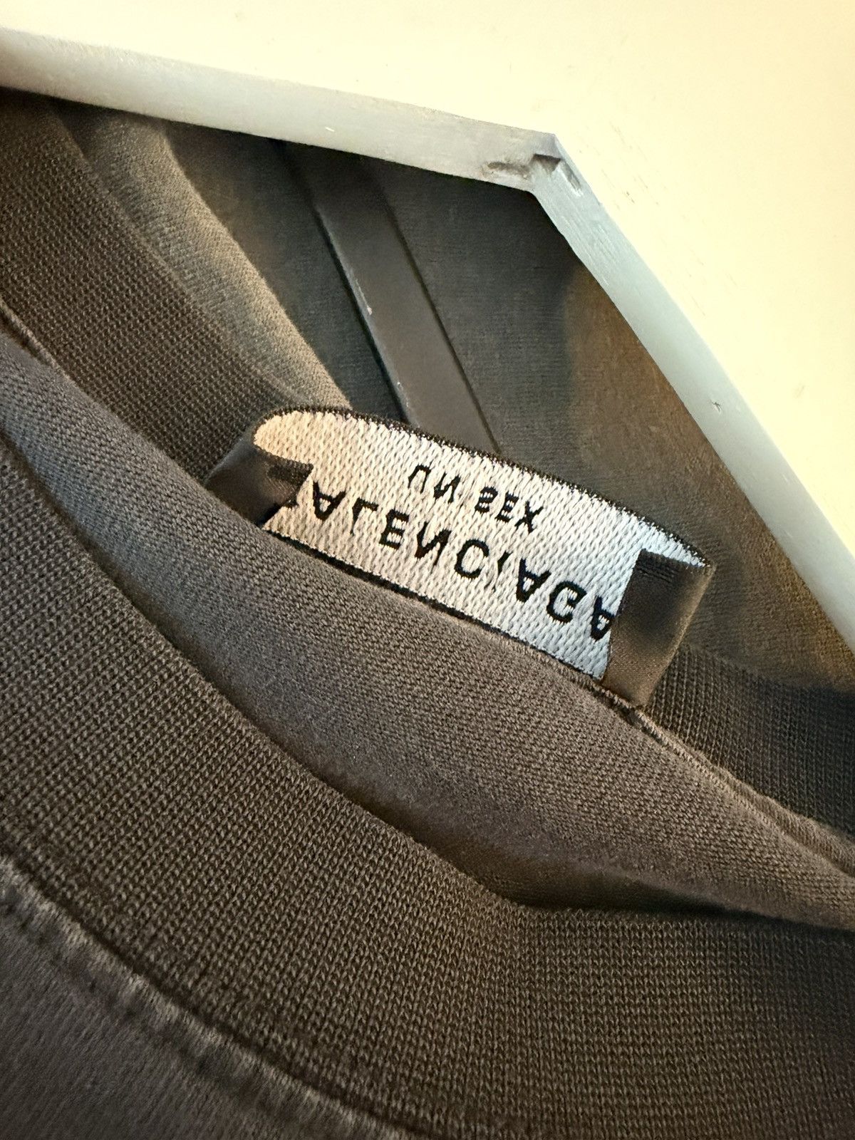 Balenciaga Balenciaga BB Paris Tee Size US L / EU 52-54 / 3 - 3 Thumbnail