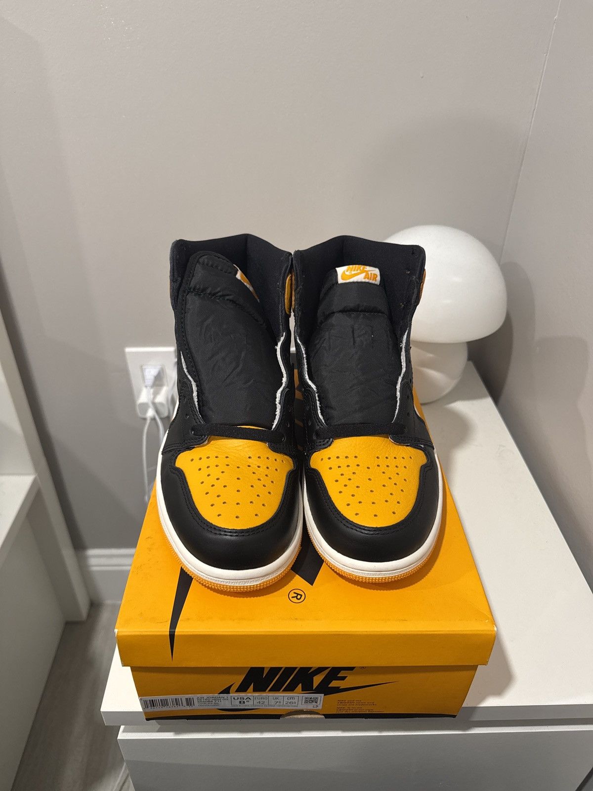 Jordan Brand Jordan 1 Yellow Toe Size US 8.5 / EU 41-42 - 3 Thumbnail