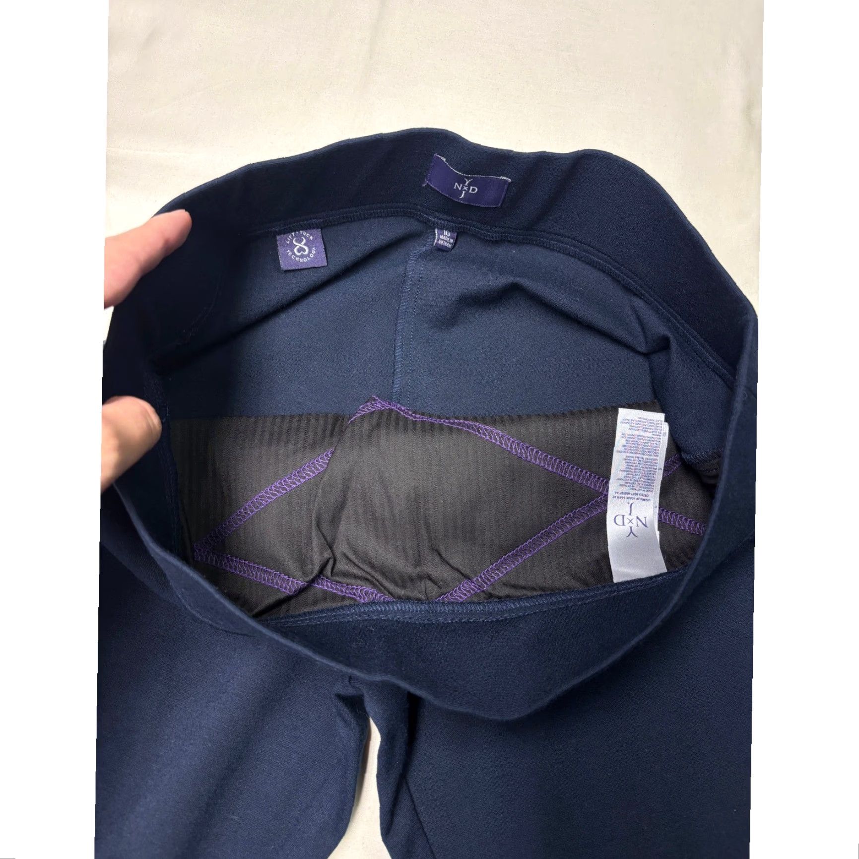 NYDJ VINTAGE NYDJ Lift Tuck Technology Pants? Size 24" / US 00 / IT 34 - 4 Thumbnail