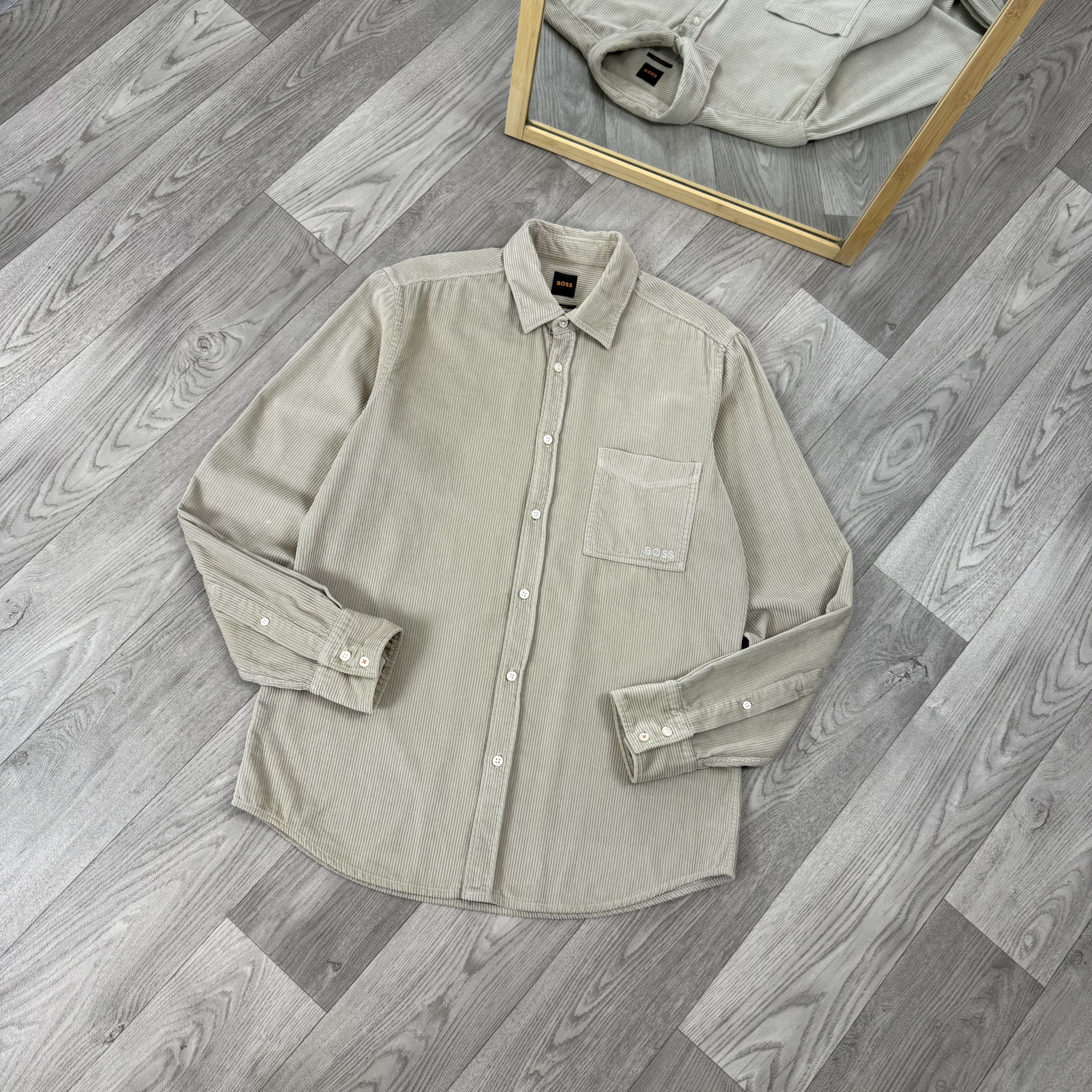 Hugo Boss BOSS Hugo Boss Beige Corduroy Button Up Overshirt Shirt Size US M / EU 48-50 / 2 - 2 Thumbnail