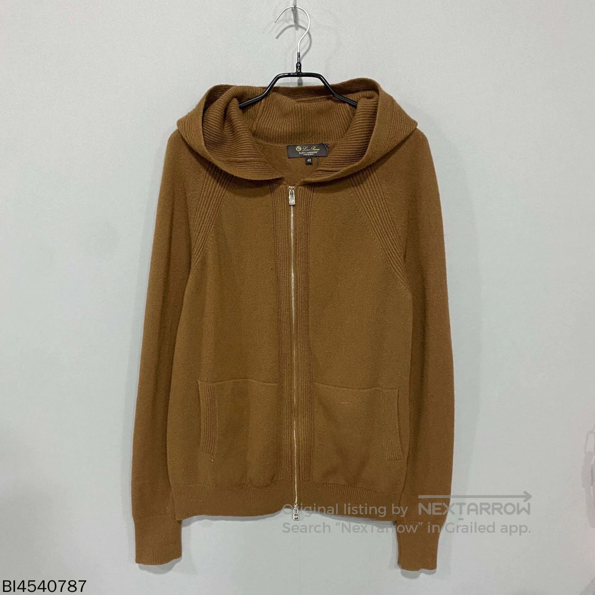 Loro Piana stylish cashmere zip-up hoodie in camel. Size US L / EU 52-54 / 3 - 1 Thumbnail