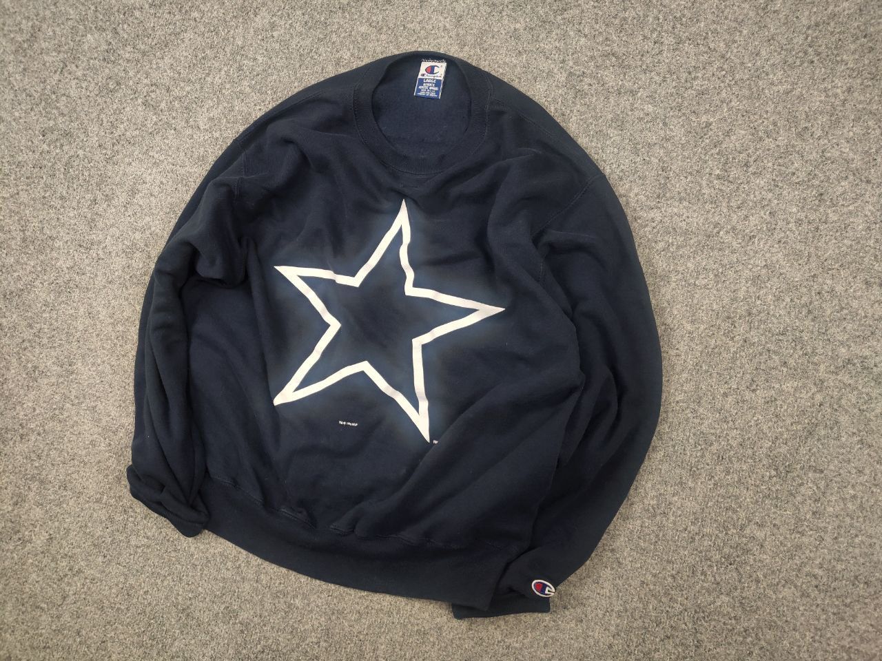 Champion Vintage 1996s Champion NFL Dallas Cowboys Logo Sweatshirt Size US L / EU 52-54 / 3 - 3 Thumbnail