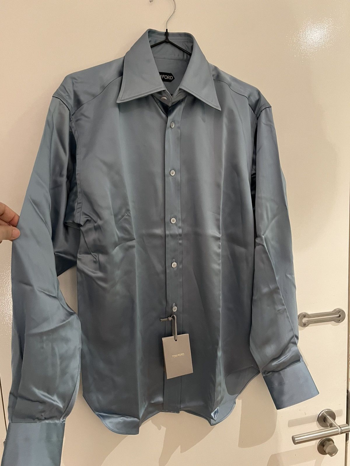 Tom Ford Tom Ford Dress Shirt Blue 15/35 shiny Size US M / EU 48-50 / 2 - 7 Thumbnail