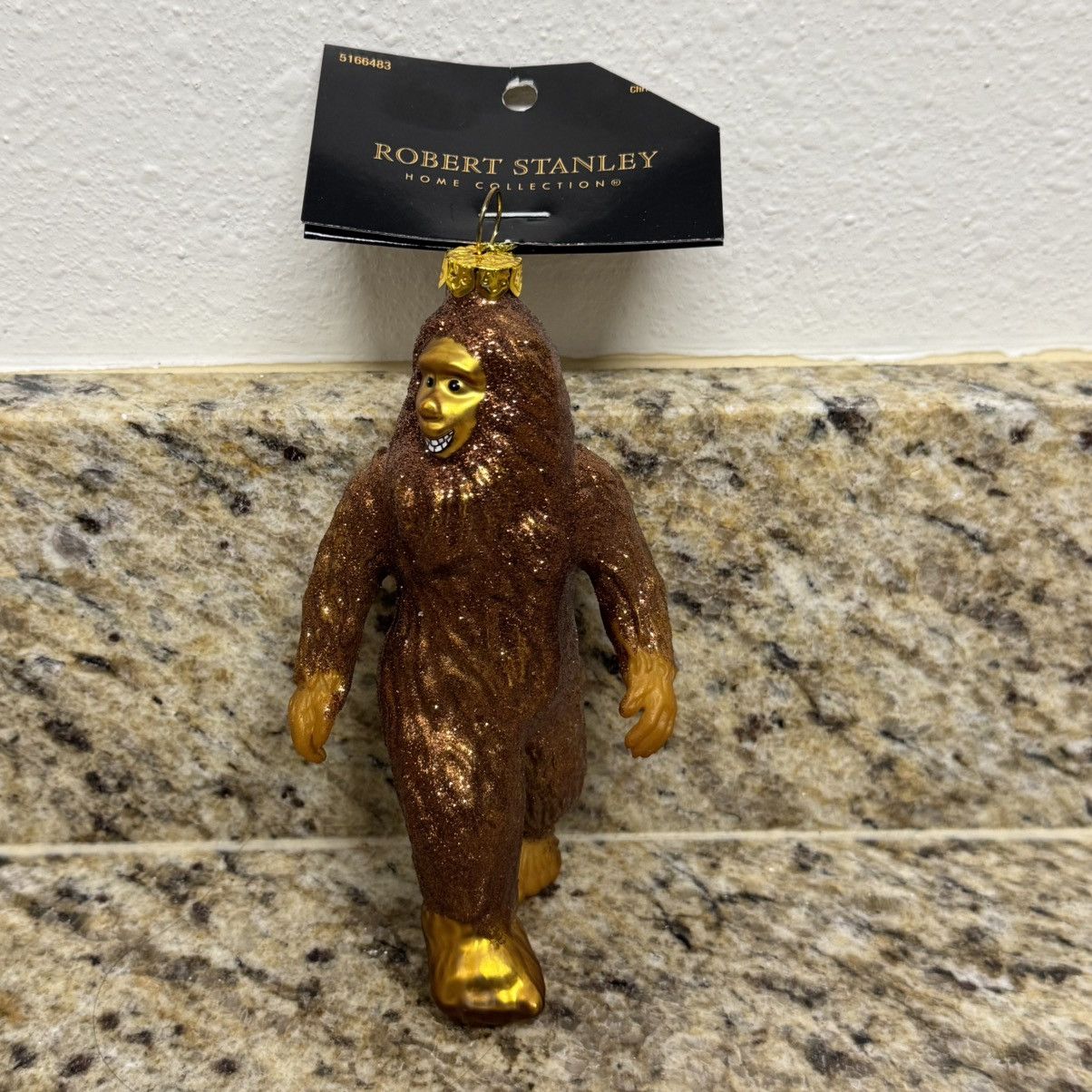 Other Robert Stanley Sasquatch BigFoot Yeti Blown Glass Ornament Size ONE SIZE - 1 Thumbnail