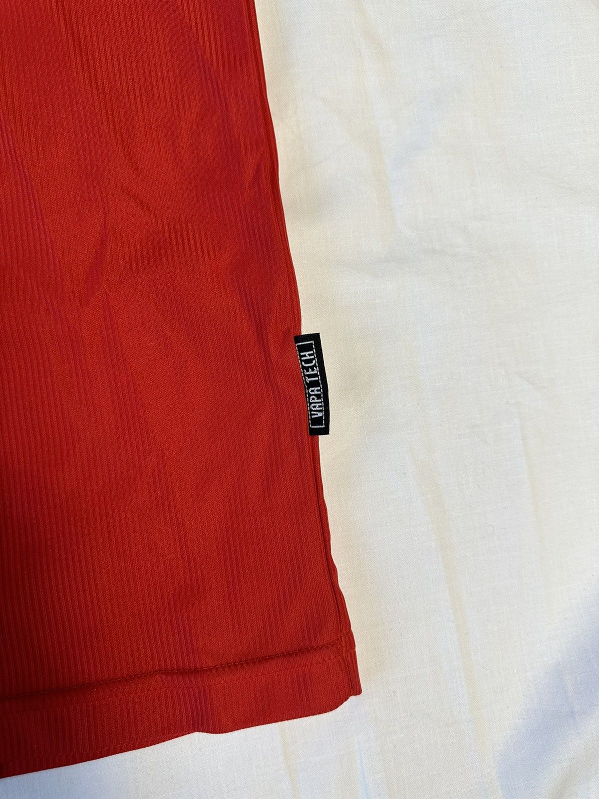 Umbro VERY RARE Beckham Vintage Manchester United jersey 1998 home Size US M / EU 48-50 / 2 - 3 Thumbnail