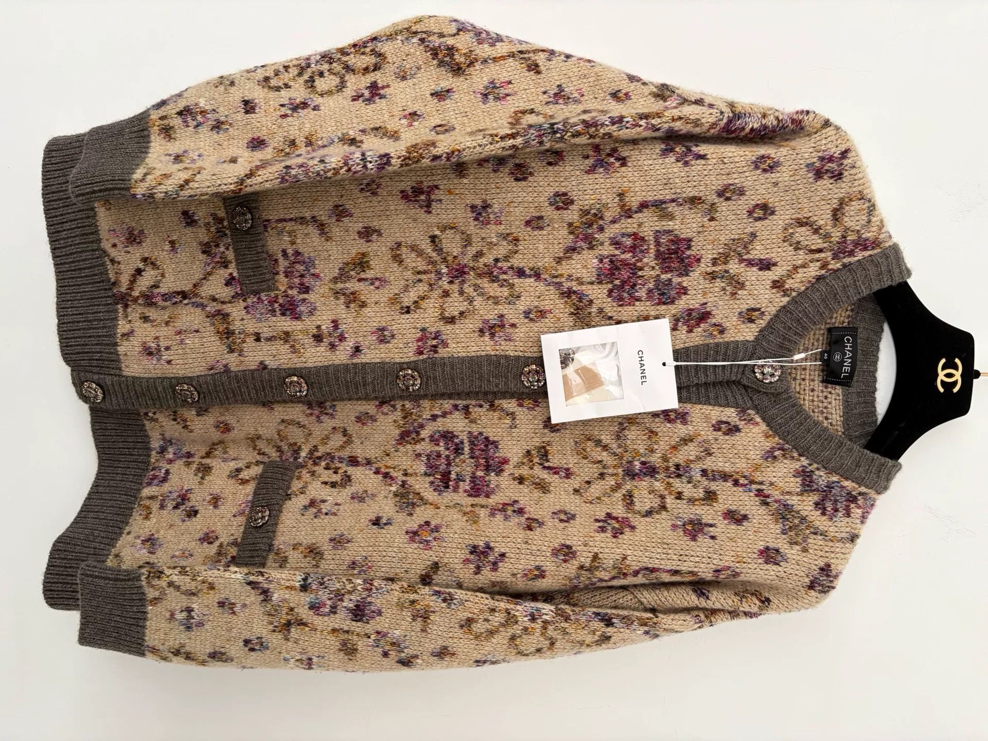 Chanel Chanel 22K Floral Knit Round Neck Cardigan Size US XL / EU 56 / 4 - 1 Thumbnail