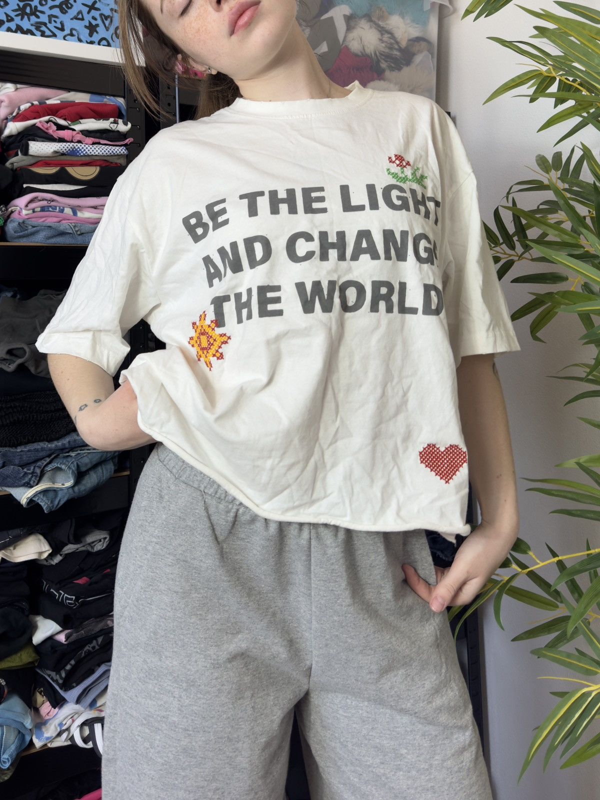 Vintage “BE THE LIGTH AND CHANGE THE WORLD” HUMOR BOXY FIT TEE Size US S / EU 44-46 / 1 - 4 Thumbnail