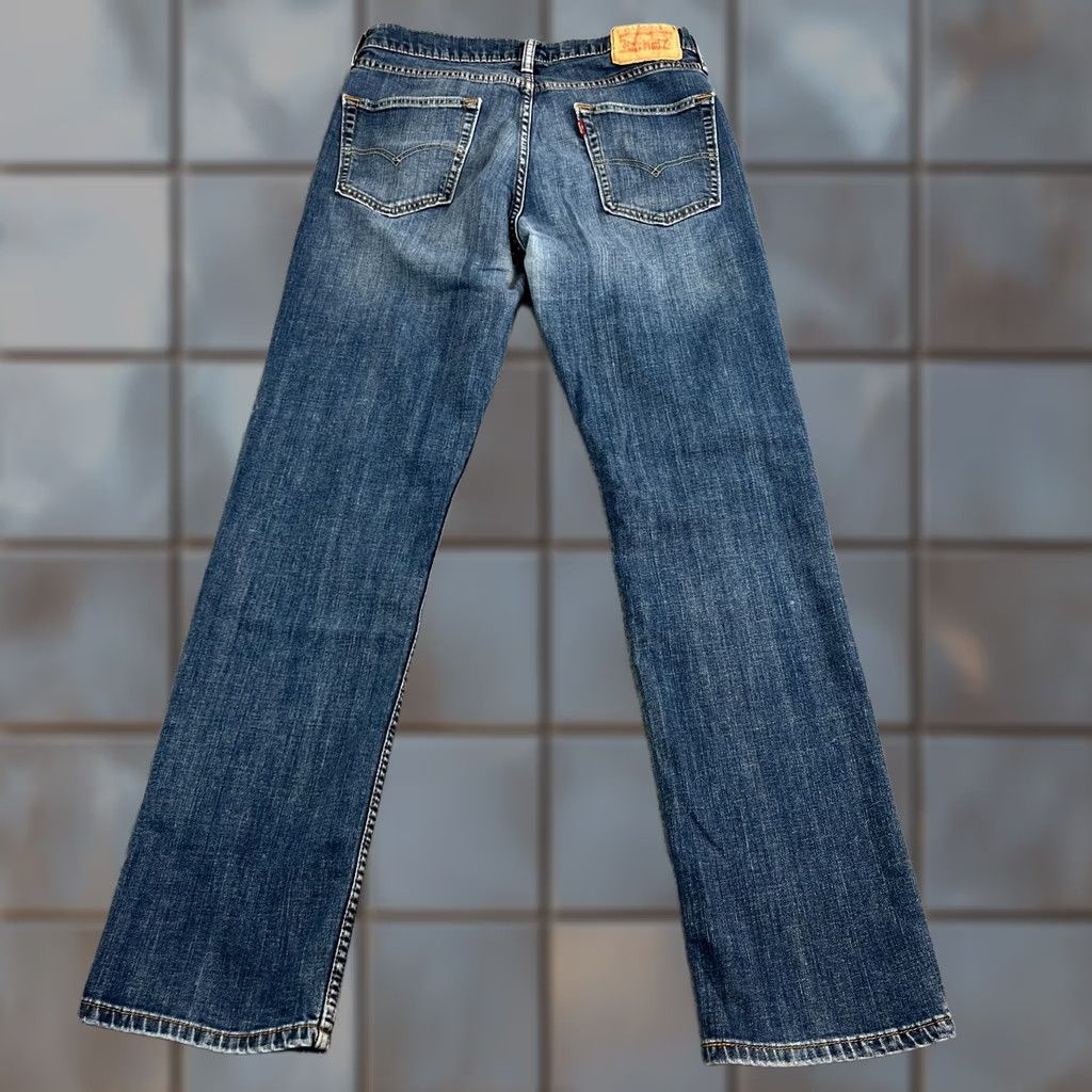 Levi's Levi's Jeans Regular Straight 30 30 Mid Wash Blue Whiskering Stretch Denim 5-Pocket Mens Jeans Size US 30 / EU 46 - 1 Thumbnail