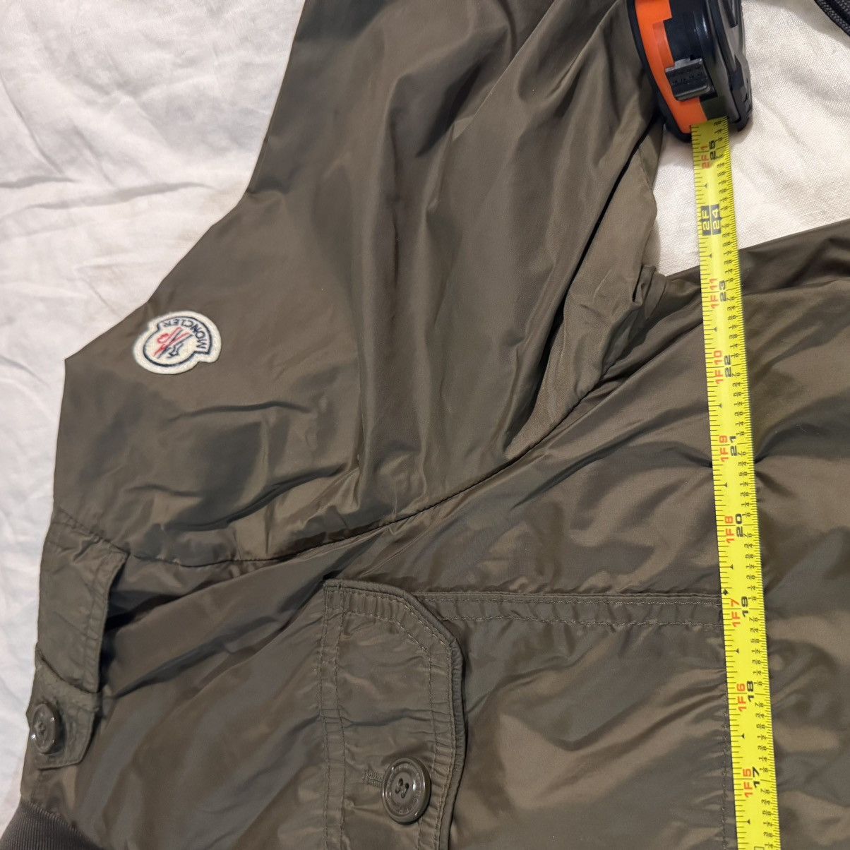 Moncler Moncler DELONIX GIUBBOTTO jacket Olive Green Size (6) XL Size US XL / EU 56 / 4 - 3 Thumbnail