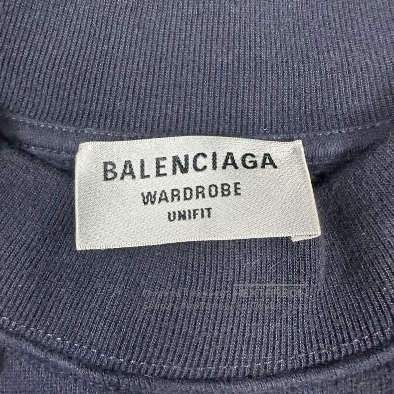 Balenciaga Balenciaga Manchester United Embroidery Logo Sweatshirt, S Size US XS / EU 42 / 0 - 4 Thumbnail