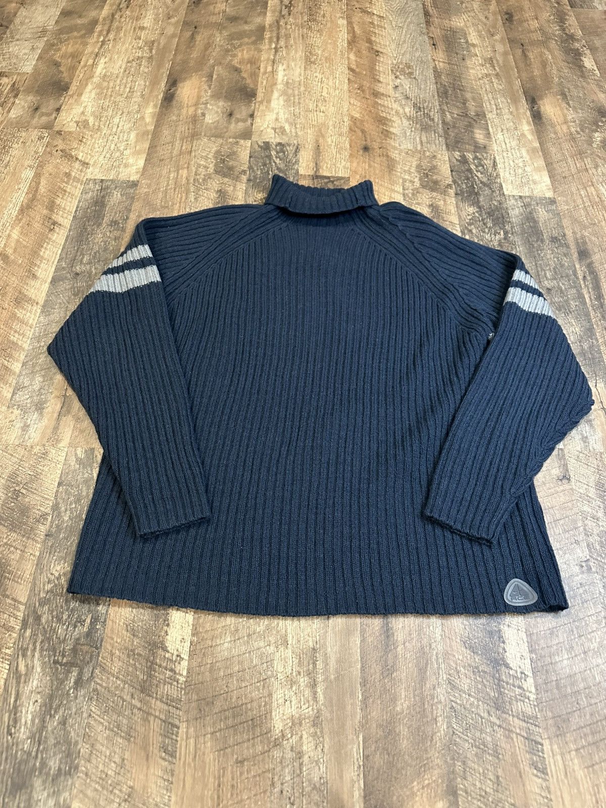 Nike ACG RARE Vintage Nike ACG 100% Wool Base Layer 2 Sweater Top Size US M / EU 48-50 / 2 - 1 Thumbnail