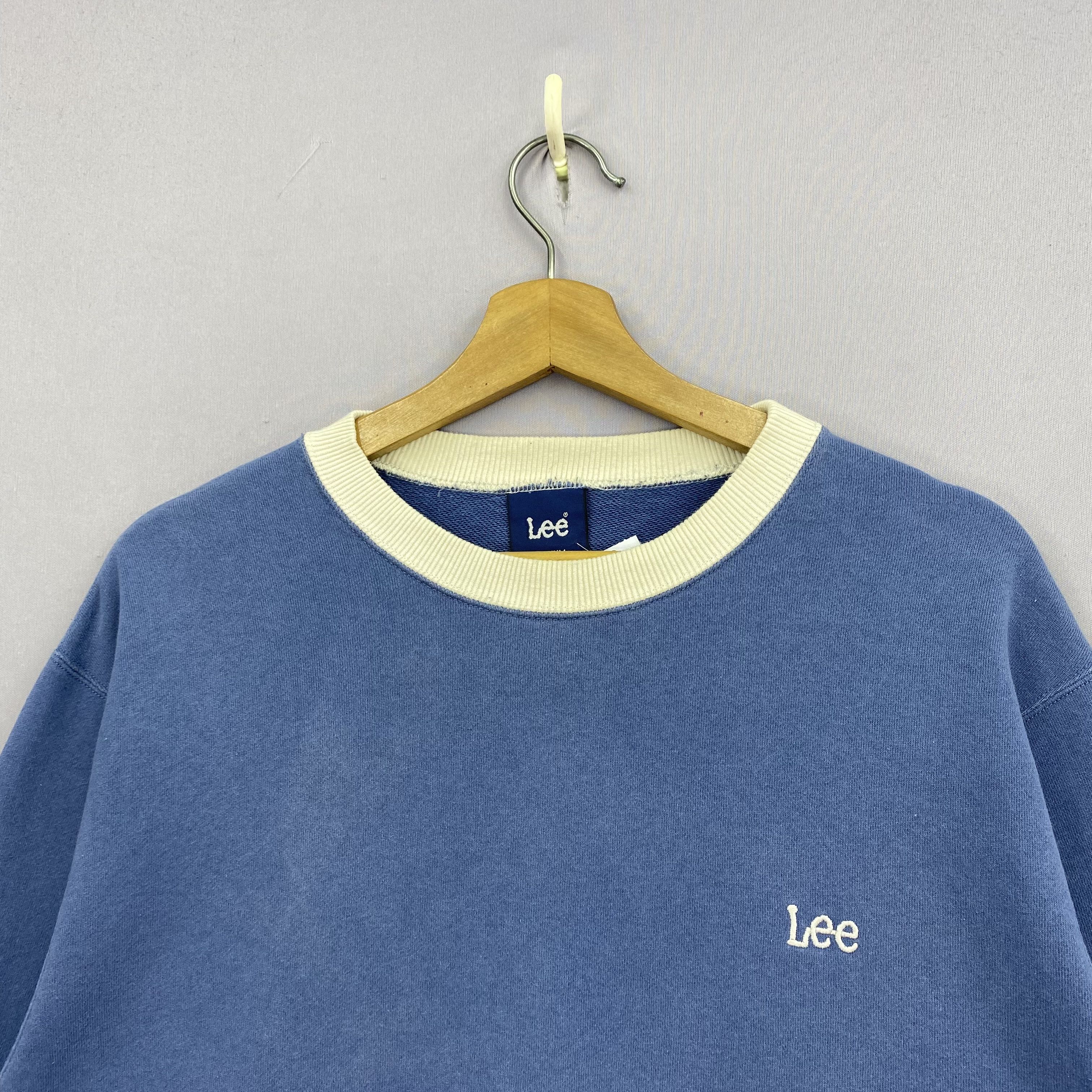 Lee Vintage 90s Lee Sweater Spell Out Script Sweatshirt Jumper Size US S / EU 44-46 / 1 - 4 Thumbnail