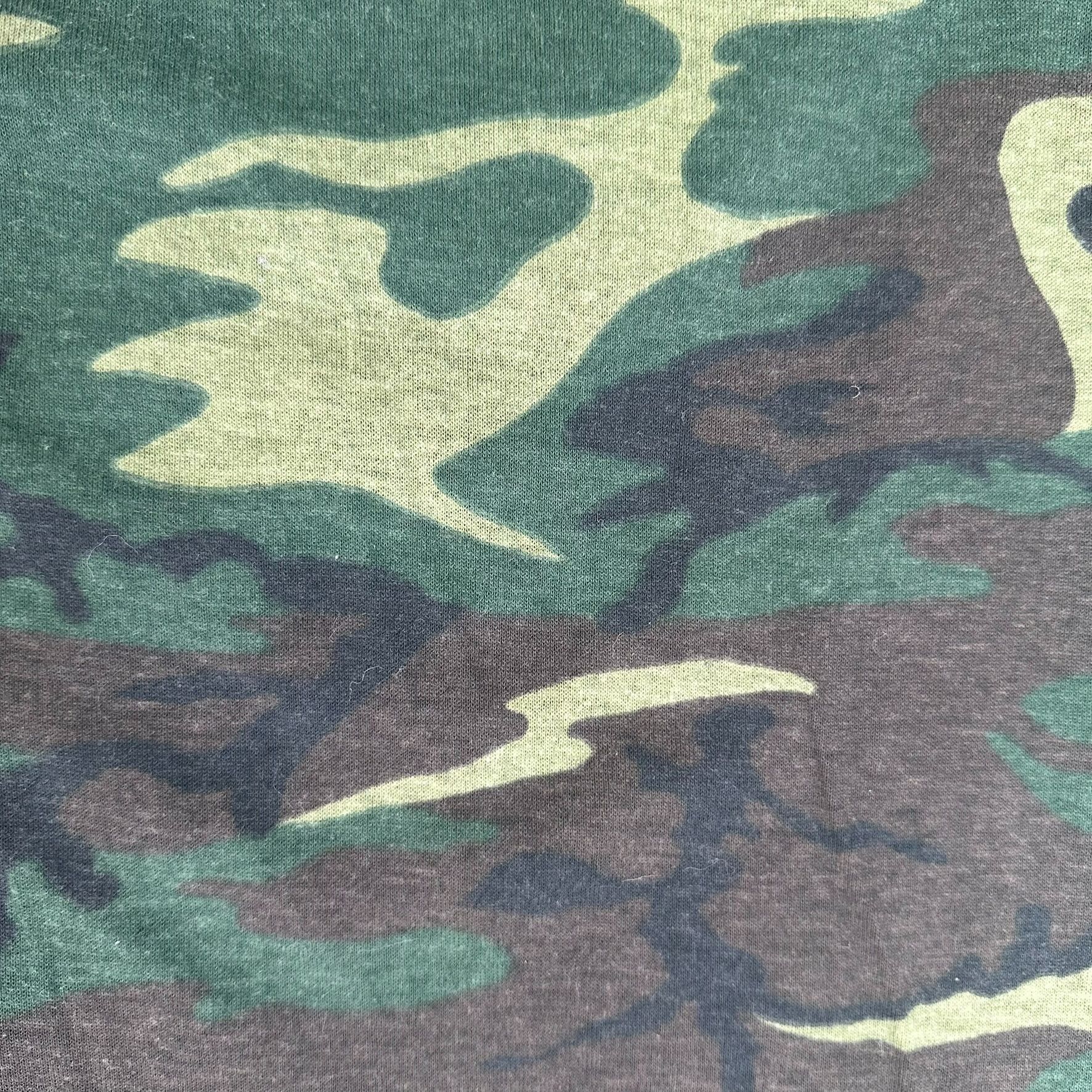 Vintage Vintage 90s M81 Woodland Camo T-Shirt Grunge Punk Army Milit Size US S / EU 44-46 / 1 - 2 Thumbnail