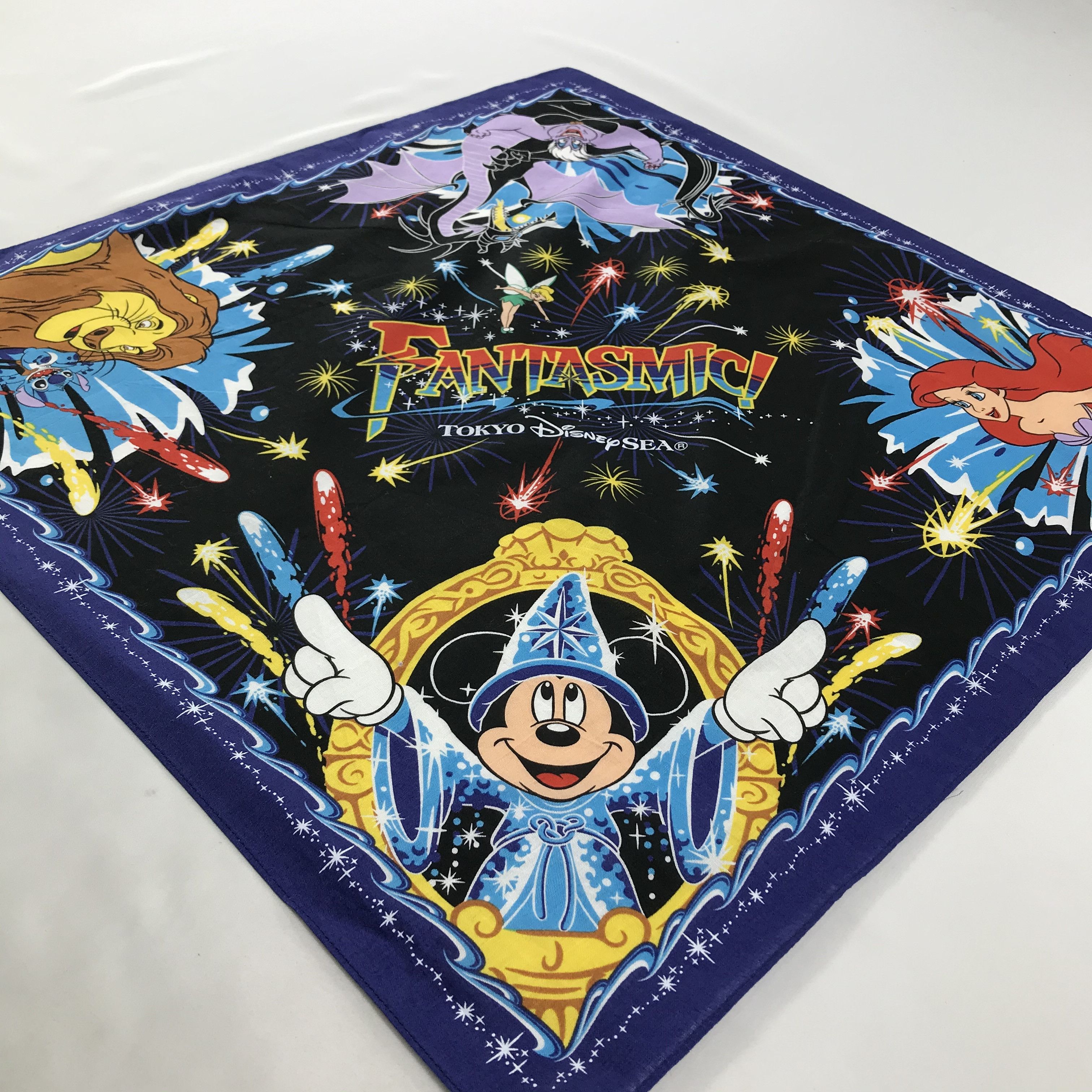Disney × Vintage Tokyo Disney Bandana / Handkerchief / Neckerchief - S1928 Size ONE SIZE - 2 Thumbnail