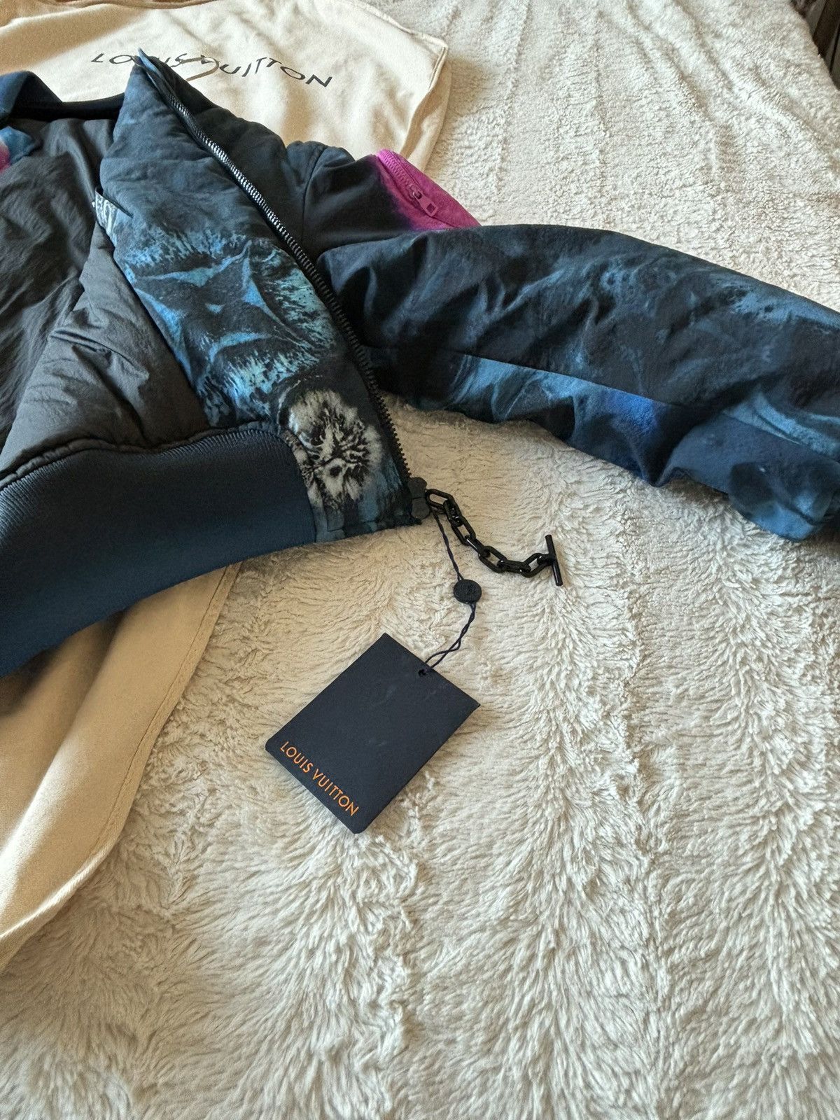 Louis Vuitton Louis Vuitton, Virgil Abloh - Salt Print Bomber 2021 Size US L / EU 52-54 / 3 - 6 Thumbnail