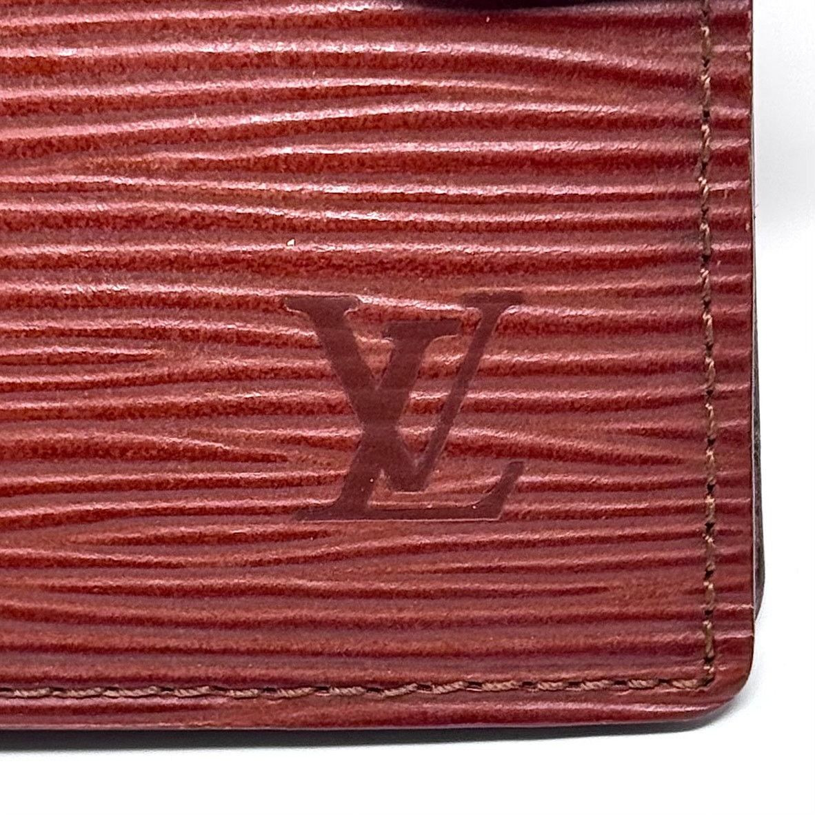 Louis Vuitton Louis Vuitton Epi Buckle Wallet Size ONE SIZE - 2 Thumbnail