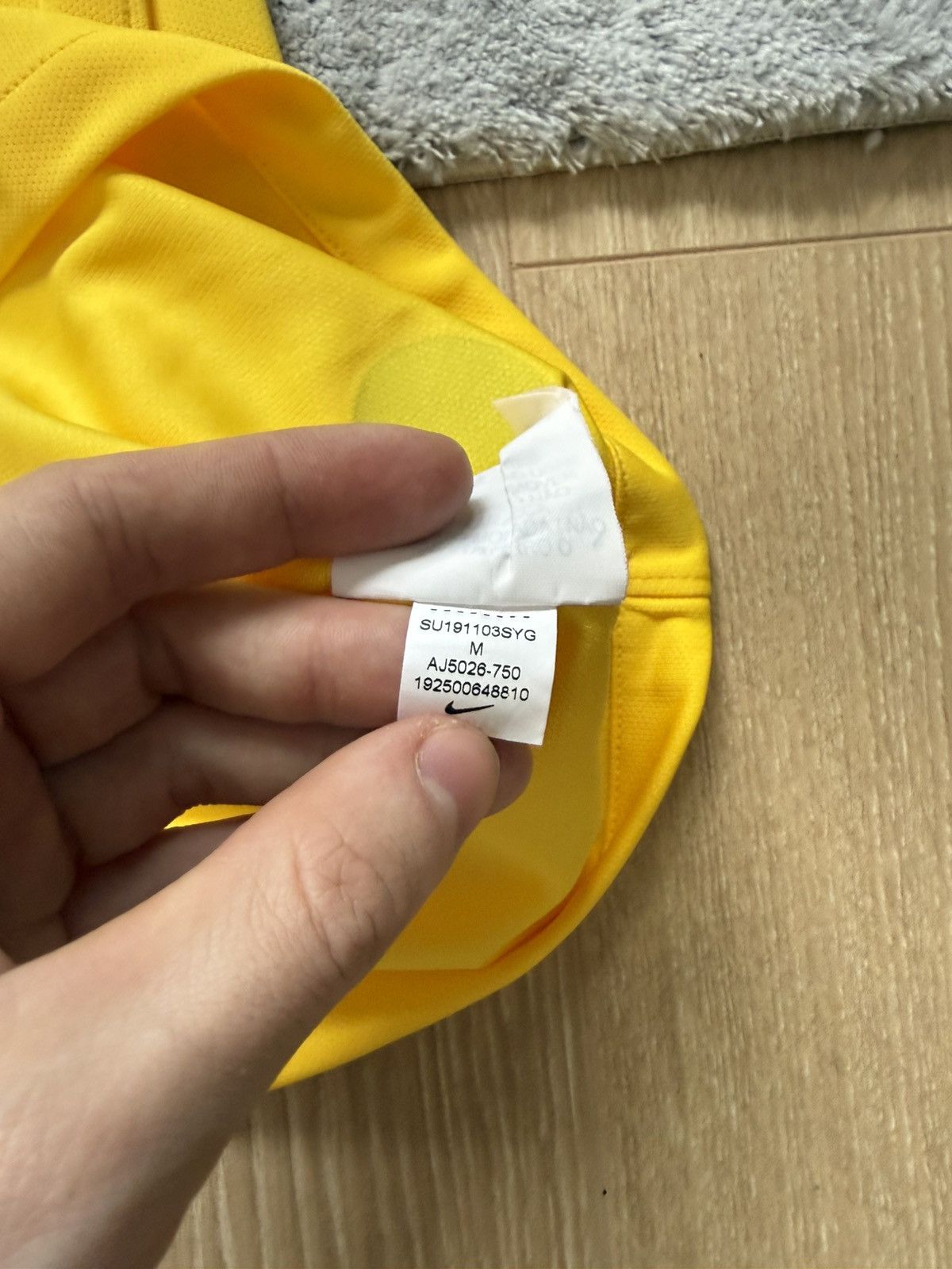 Nike Nike Brazil 🇧🇷 Jersey 19/20 season Size US M / EU 48-50 / 2 - 7 Thumbnail