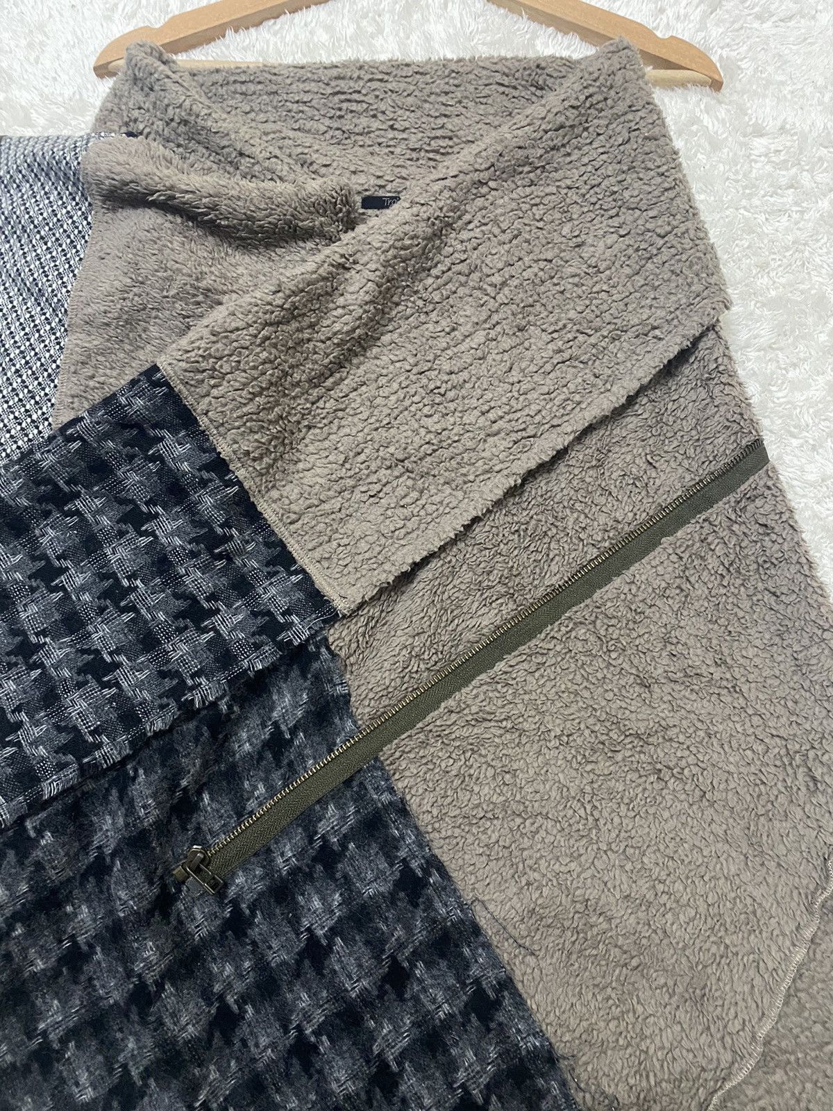 Japanese Brand TROIS AMIS UNIQUE SCARF/CLOAKS Size ONE SIZE - 4 Thumbnail