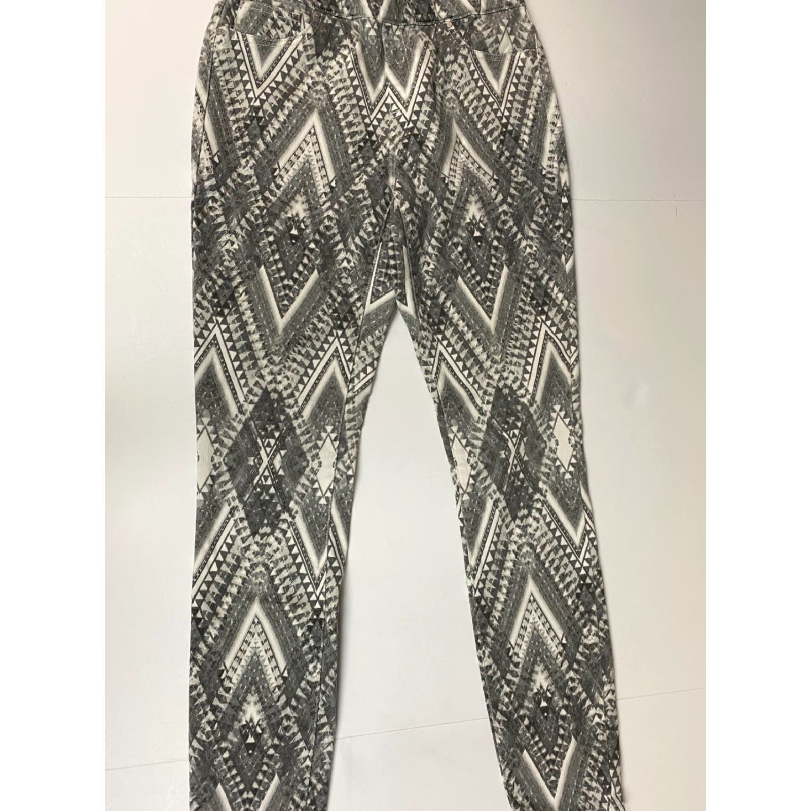Boston Proper Boston Proper Womens Chino Pants 6 Gray Straight Designer Pants Ladies Slimming Comfort Stretch Casual 30in Inseam Mens? Size 28" / US 6 / IT 42 - 6 Thumbnail