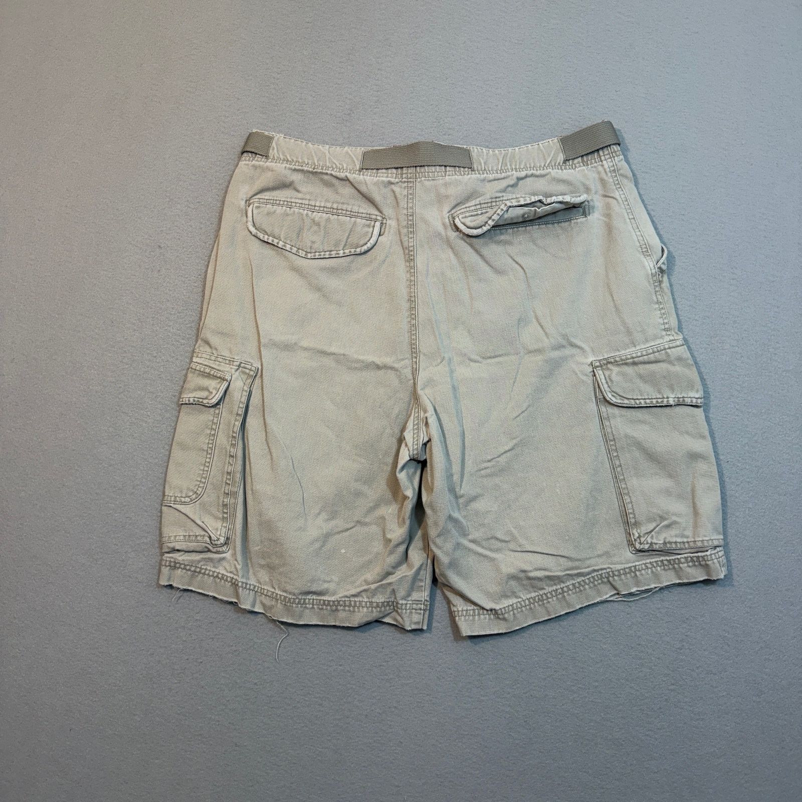 Old Navy Vintage Old Navy Cargo Shorts Men's 36 Tan 10" Inseam Size US 36 / EU 52 - 9 Thumbnail