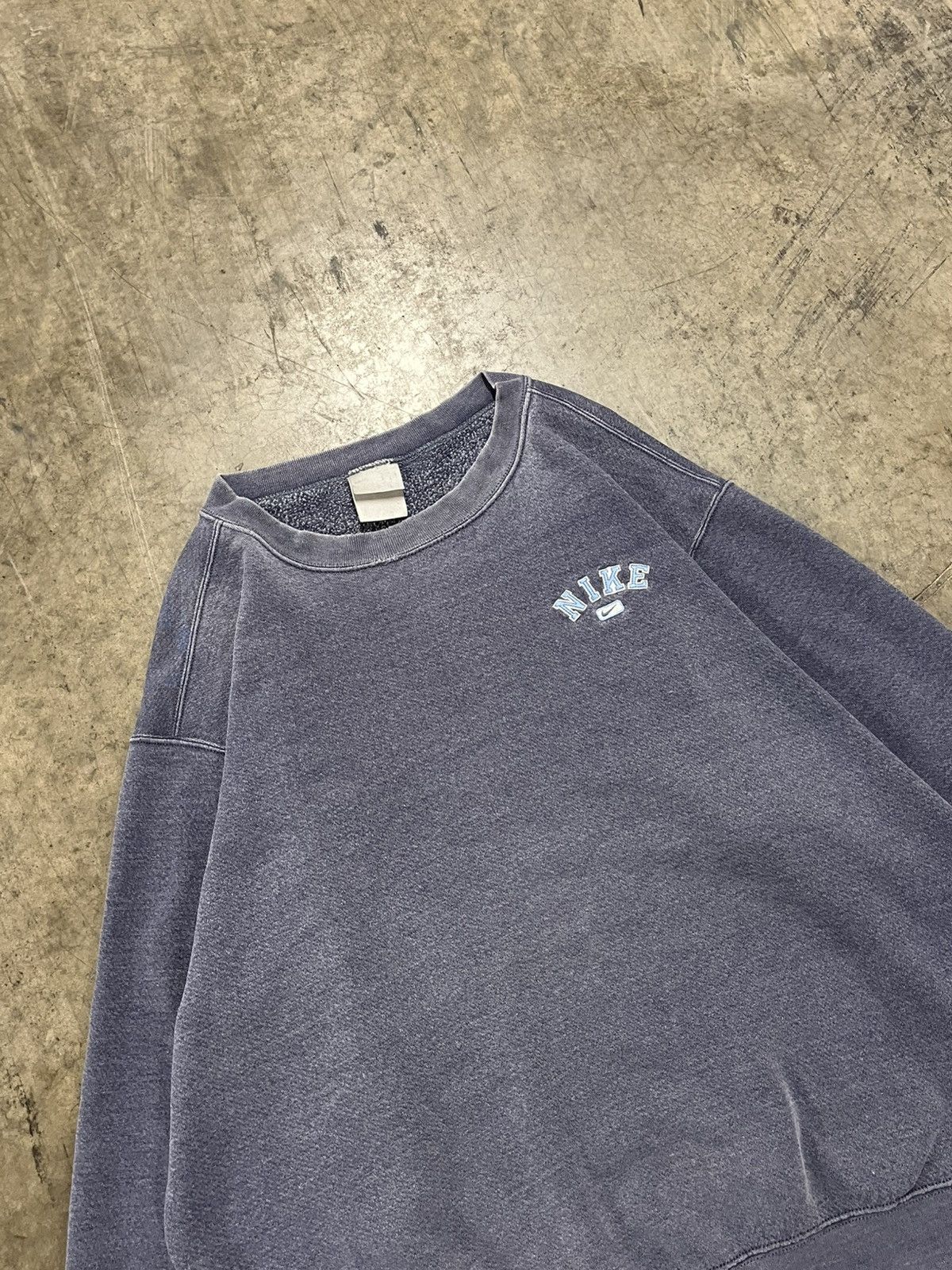 Nike × Vintage Nike vintage sun faded boxy fit 90s crewneck hype rare Size US XL / EU 56 / 4 - 4 Thumbnail