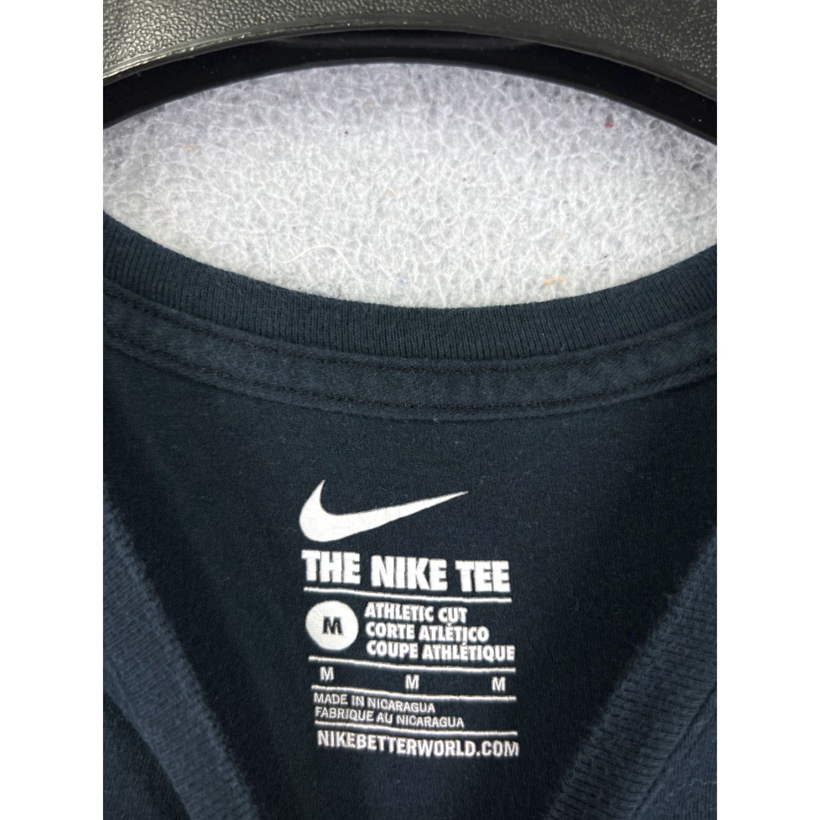 Nike VINTAGE Nike Shirt Mens M Black Nike Logo Retro 2000s Short Sleeve Shirt Mens Size US M / EU 48-50 / 2 - 7 Thumbnail