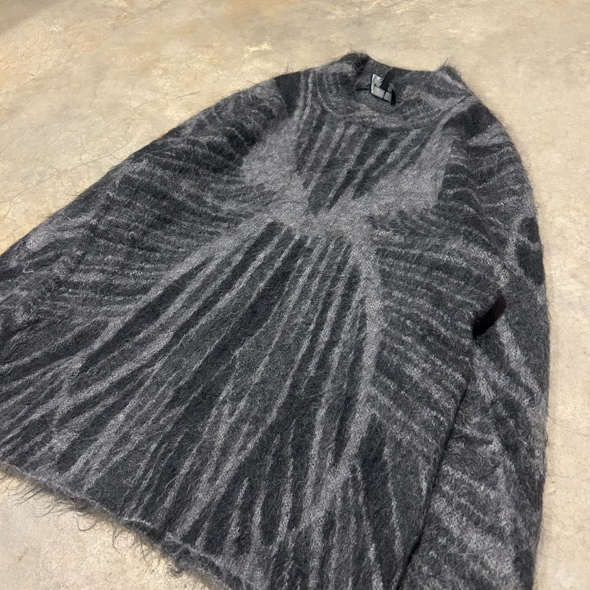 Designer × Emporio Armani Archival Emporio Armani Mohair Shaggy Patterned Sweater Size US S / EU 44-46 / 1 - 3 Thumbnail