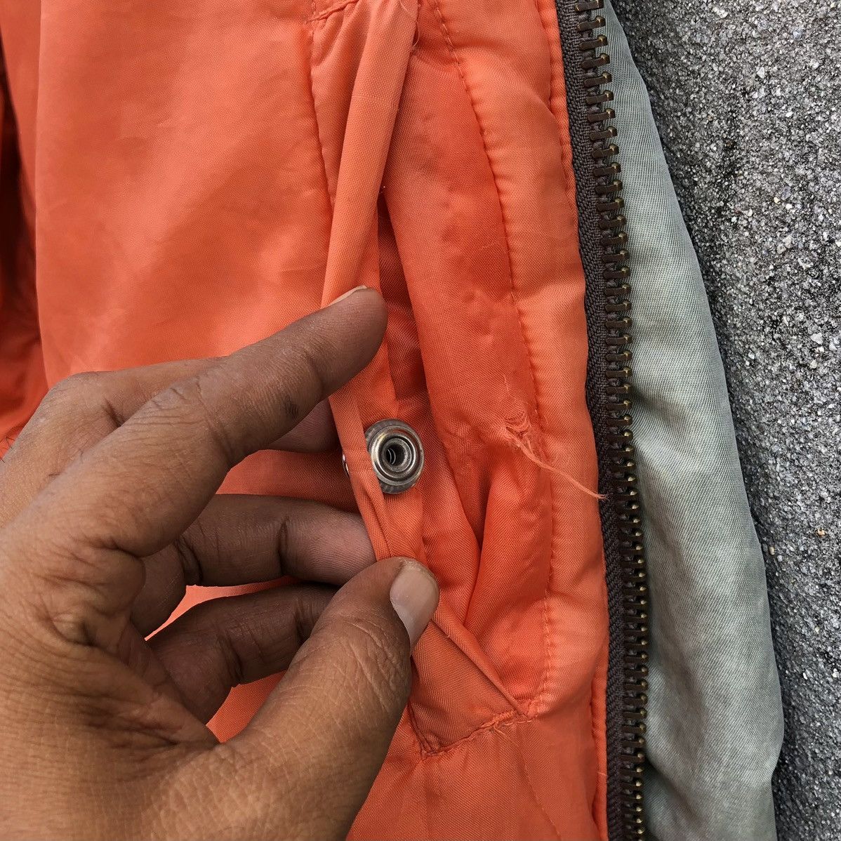 Vintage Vintage Sun Faded Ma-1 Bomber Jacket by Unique Size US L / EU 52-54 / 3 - 14 Thumbnail