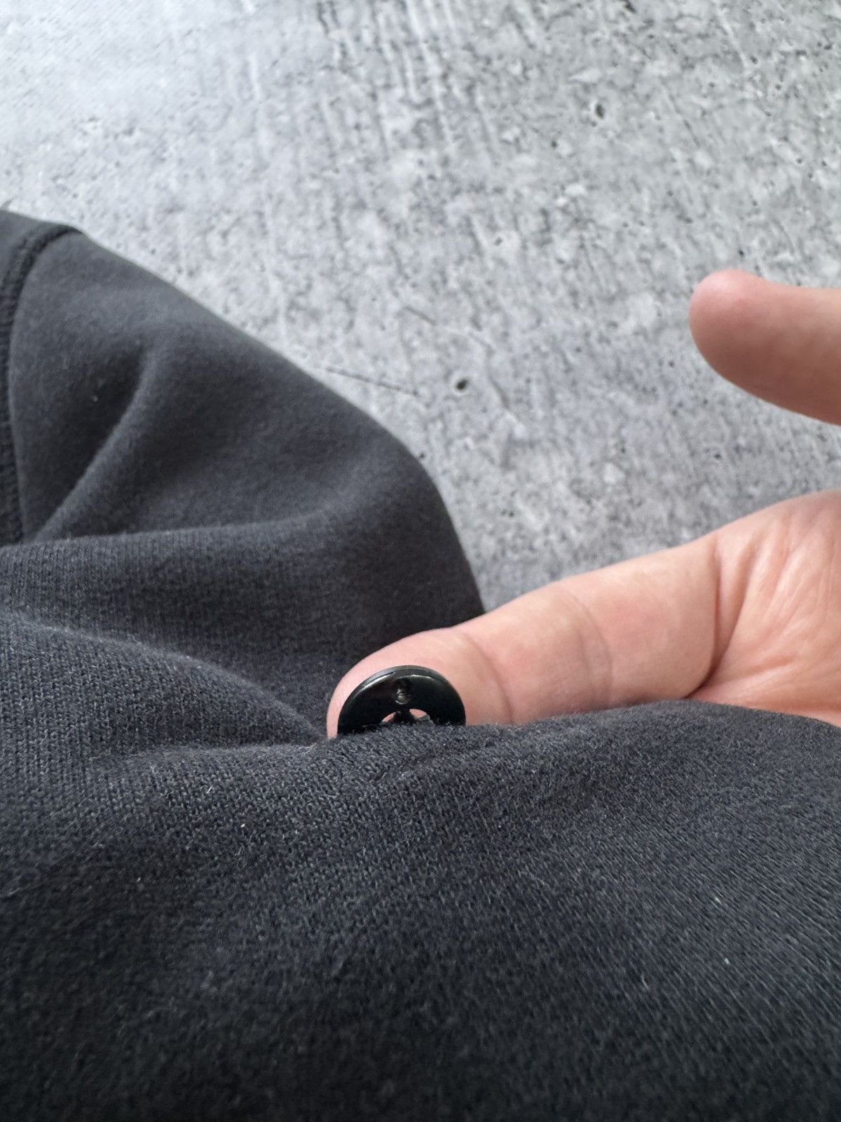 Stone Island Stone Island Sweatshirt Black Luxury Size S-M Rare Size US S / EU 44-46 / 1 - 6 Thumbnail