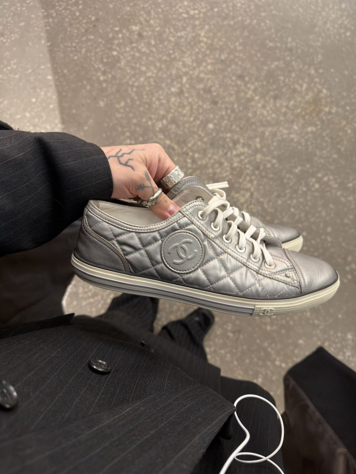 Chanel Chanel silver sneakers Size US 10 / IT 40 - 14 Thumbnail