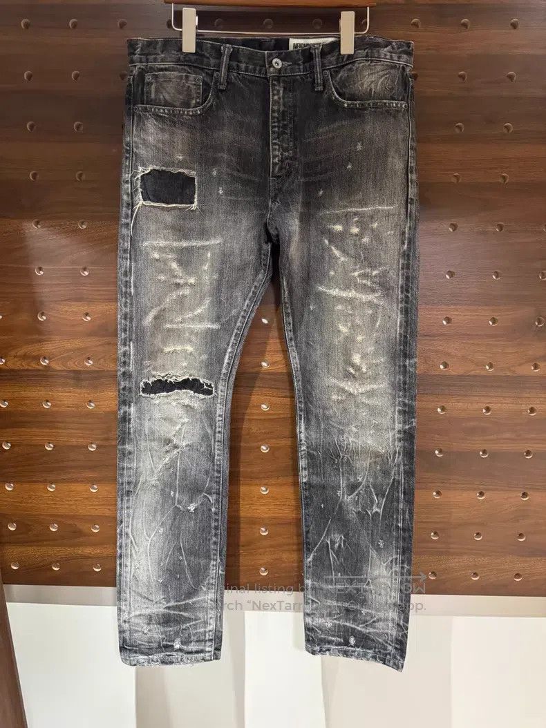 Neighborhood Neighborhood size L pants Size US 27 - 1 Thumbnail
