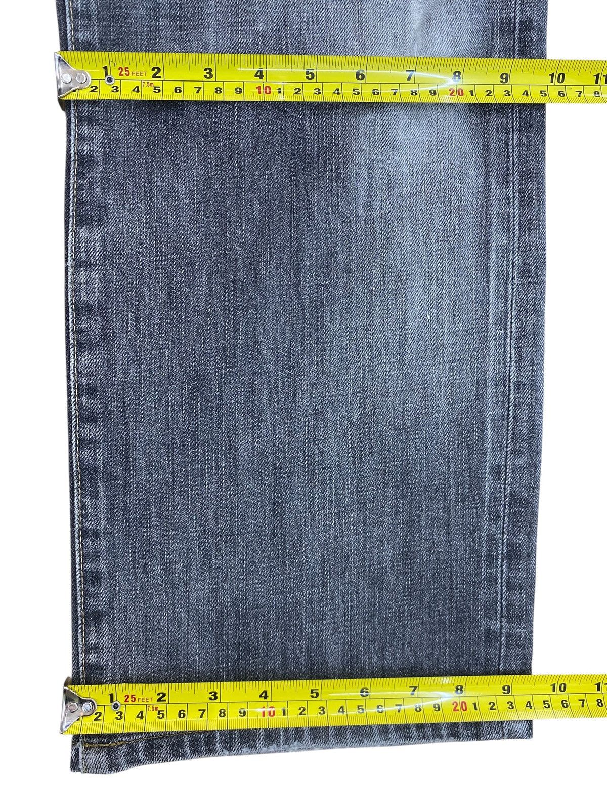 Uniqlo Uniqlo Whiskered Light Wash Fit Straight Leg Jeans Size US 34 / EU 50 - 9 Thumbnail