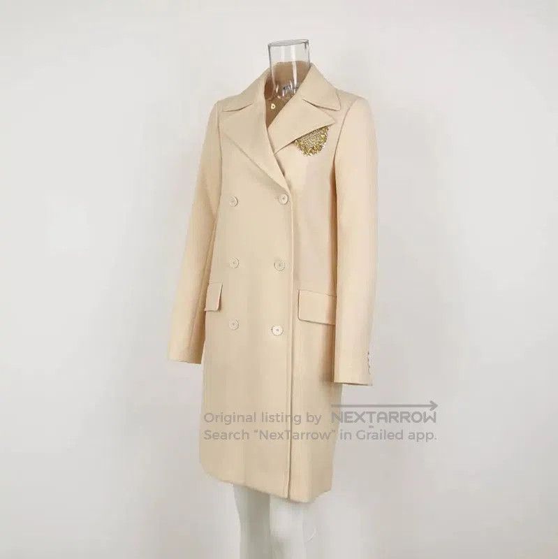 Other Dior Beige Embroidered Logo Women's Coat . Size M / US 6-8 / IT 42-44 - 2 Thumbnail