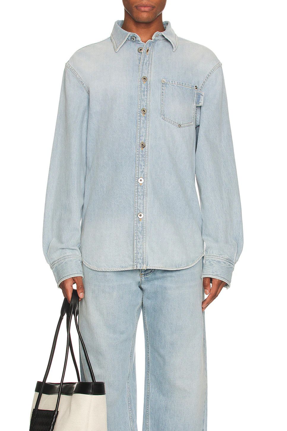 Bottega Veneta o1loc1c0426 754703 Relaxed Fit Light-Bleached Denim shirt Size US L / EU 52-54 / 3 - 3 Thumbnail