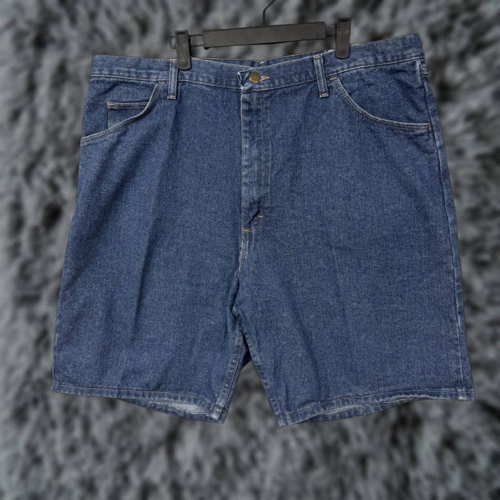 Wrangler Wrangler Bermuda Shorts Mens 41x9 Relaxed Fit Blue Mid Wash Denim Casual Size US 41 - 1 Thumbnail