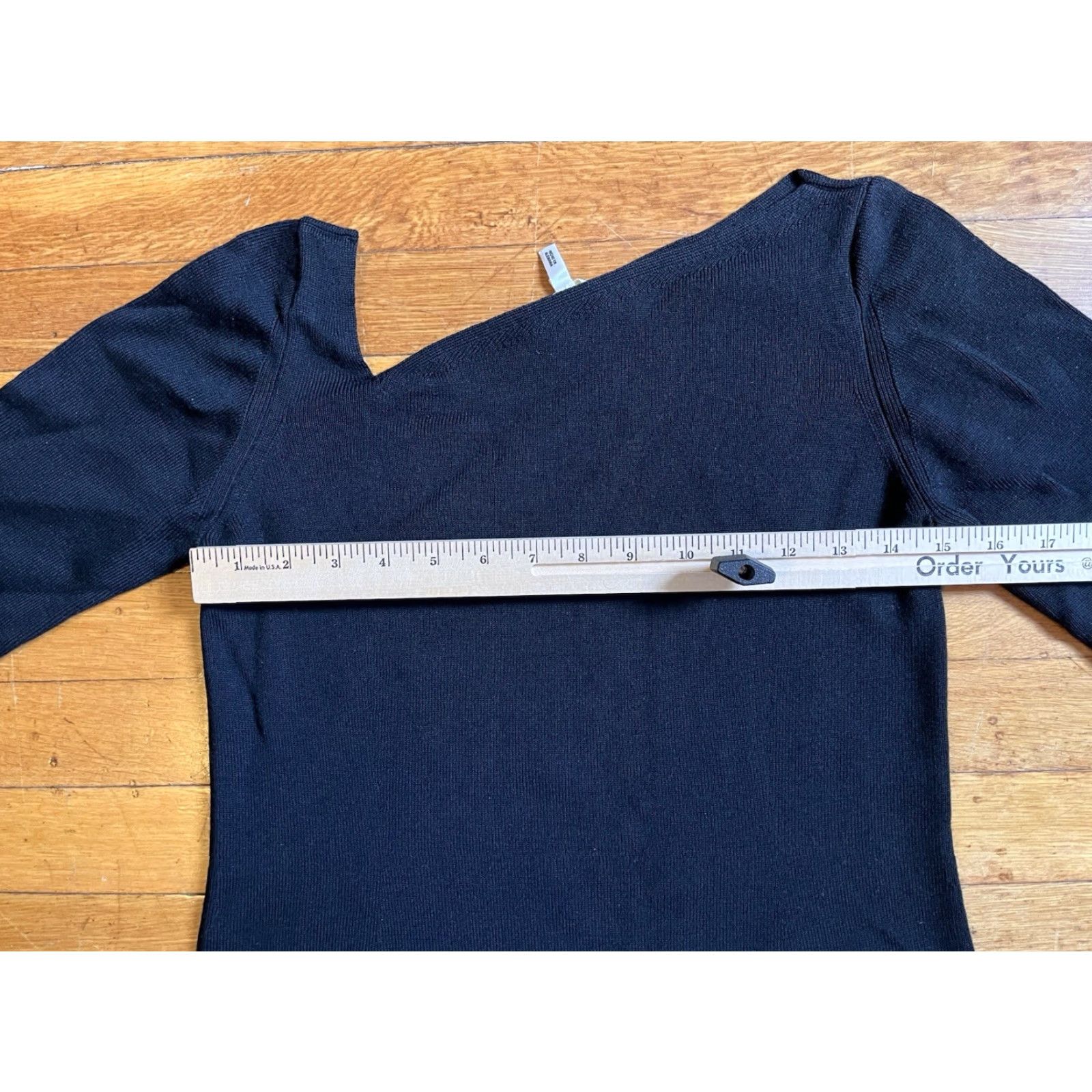 Escada VINTAGE ESCADA Knit Asymmetrical Long Gown Women’s 38 Black Maxi Dress/Evening Formal Front-Shoulder- Hem Pullover Wool Knit Solid Asymmetric 0 Size XS / US 0-2 / IT 36-38 - 5 Thumbnail