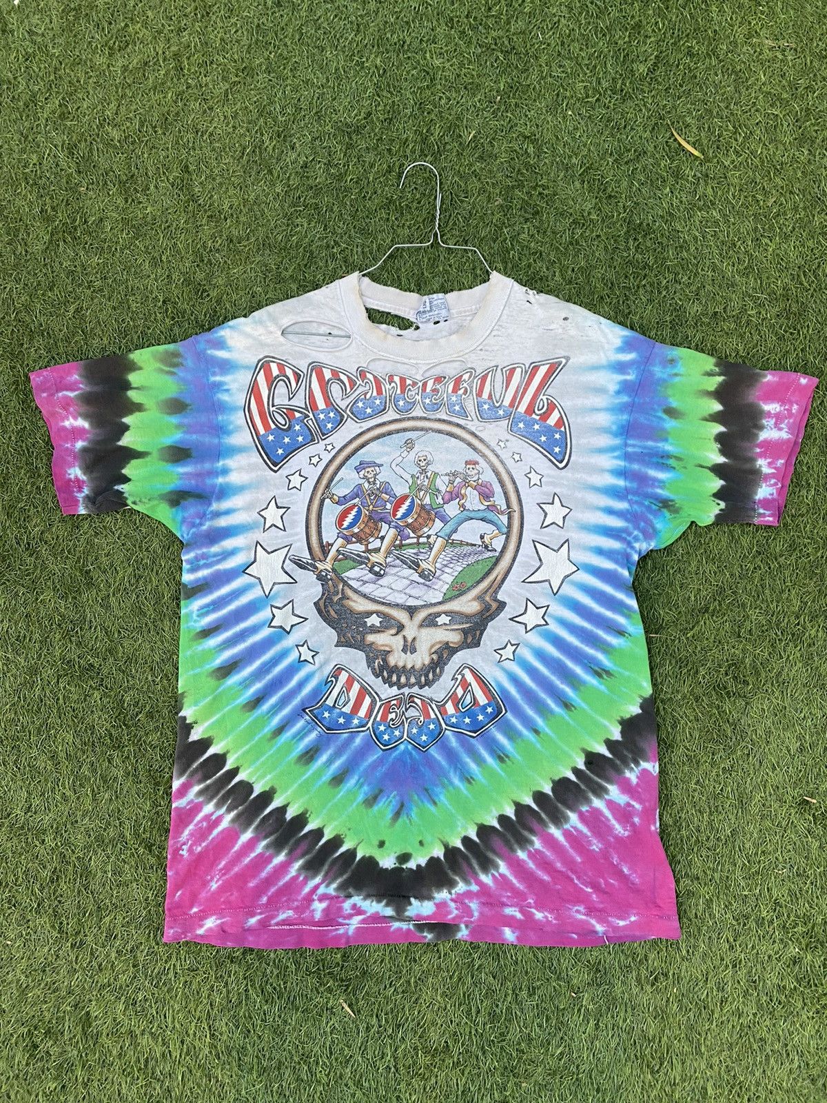 Band Tees VTG 1993 WAVE THAT FLAG GRATEFUL DEAD TIE-DYE SHIRT Size US XL / EU 56 / 4 - 1 Thumbnail