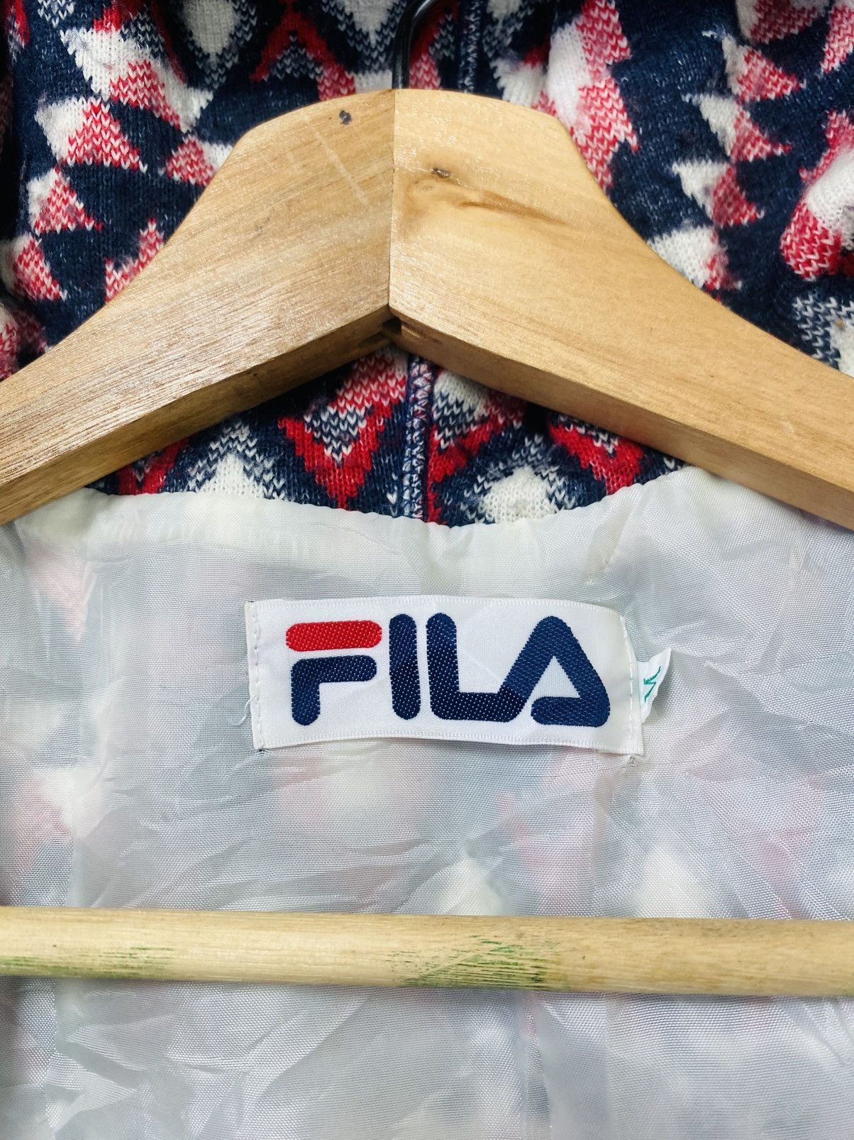 Fila Vintage Fila Hoodie Fleece Retro Pattern Sweater Size US M / EU 48-50 / 2 - 13 Thumbnail