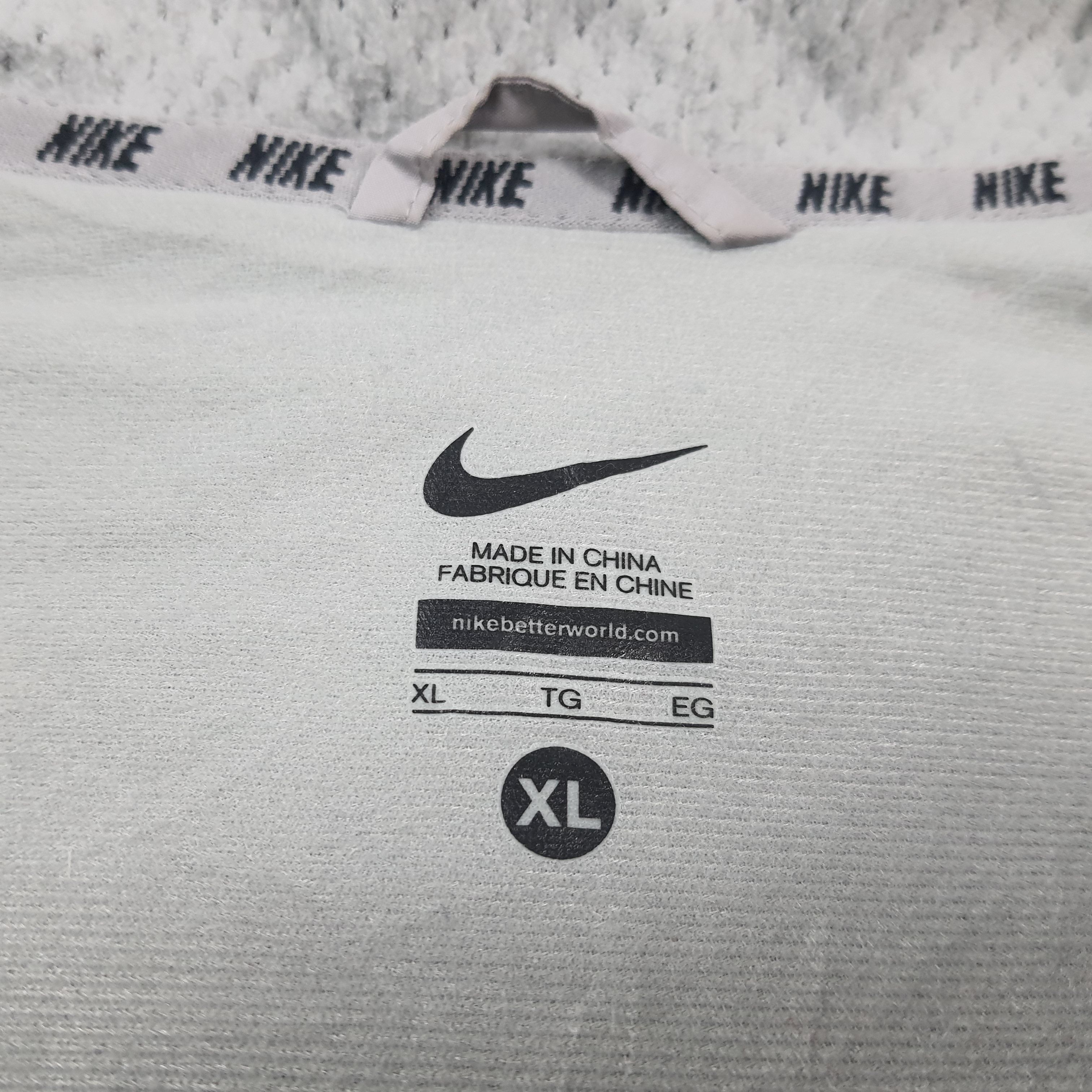 Nike Vintage Nike Training Zipper Outerwear Jacket C309N8 Size US L / EU 52-54 / 3 - 5 Thumbnail
