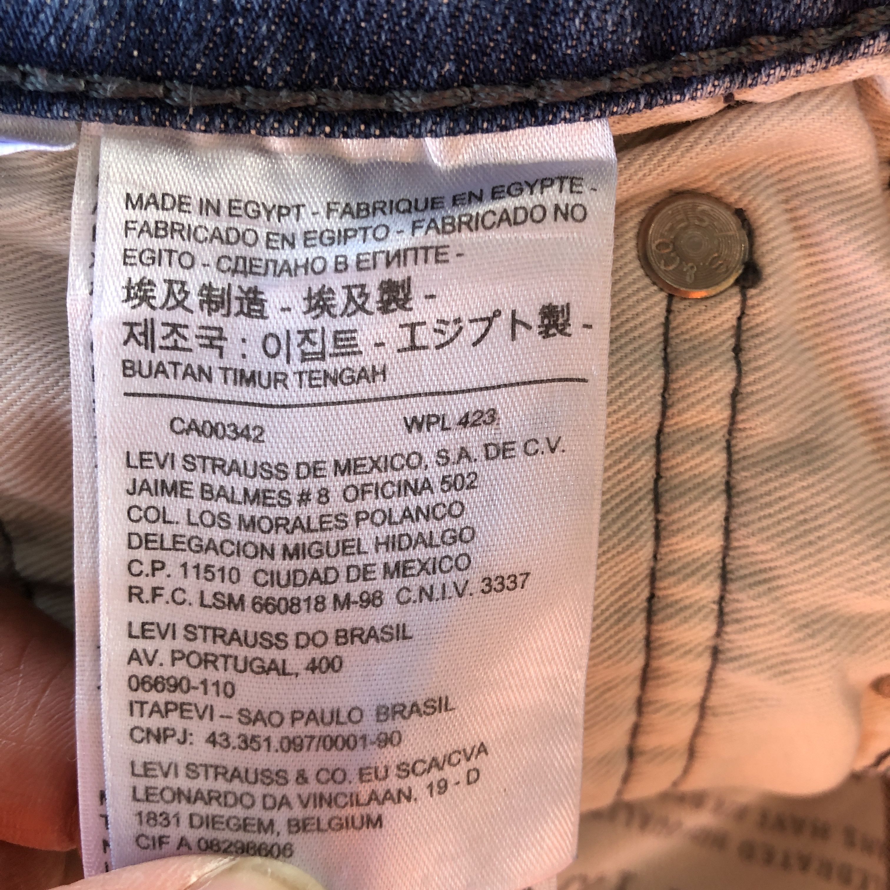 Levi's Vintage Levis 514 Faded Distressed Jeans Light Wash Denim Size US 30 / EU 46 - 9 Thumbnail