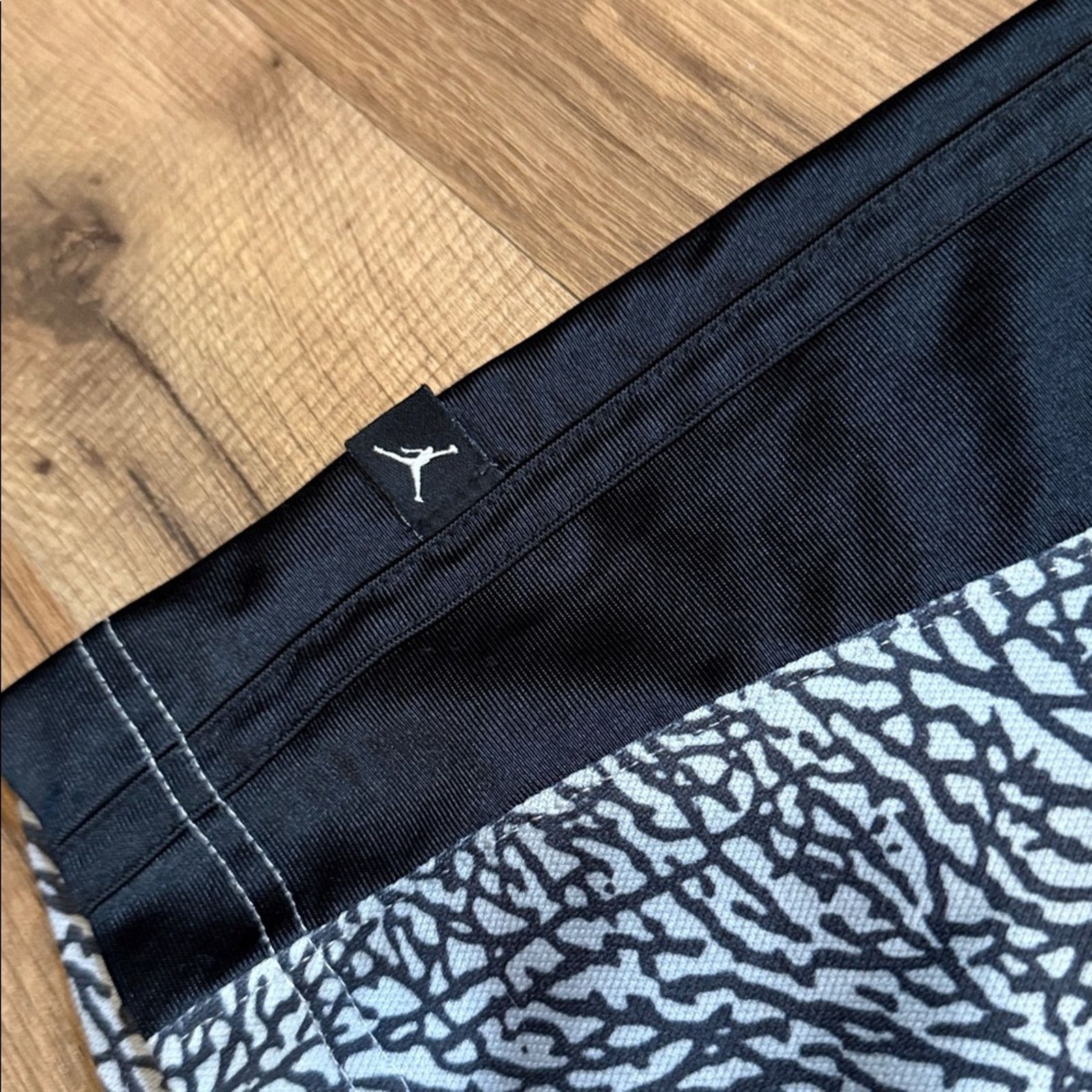 Jordan Brand Jordan Dri-Fit Elephant Print Shorts Size US 28 / EU 44 - 4 Thumbnail