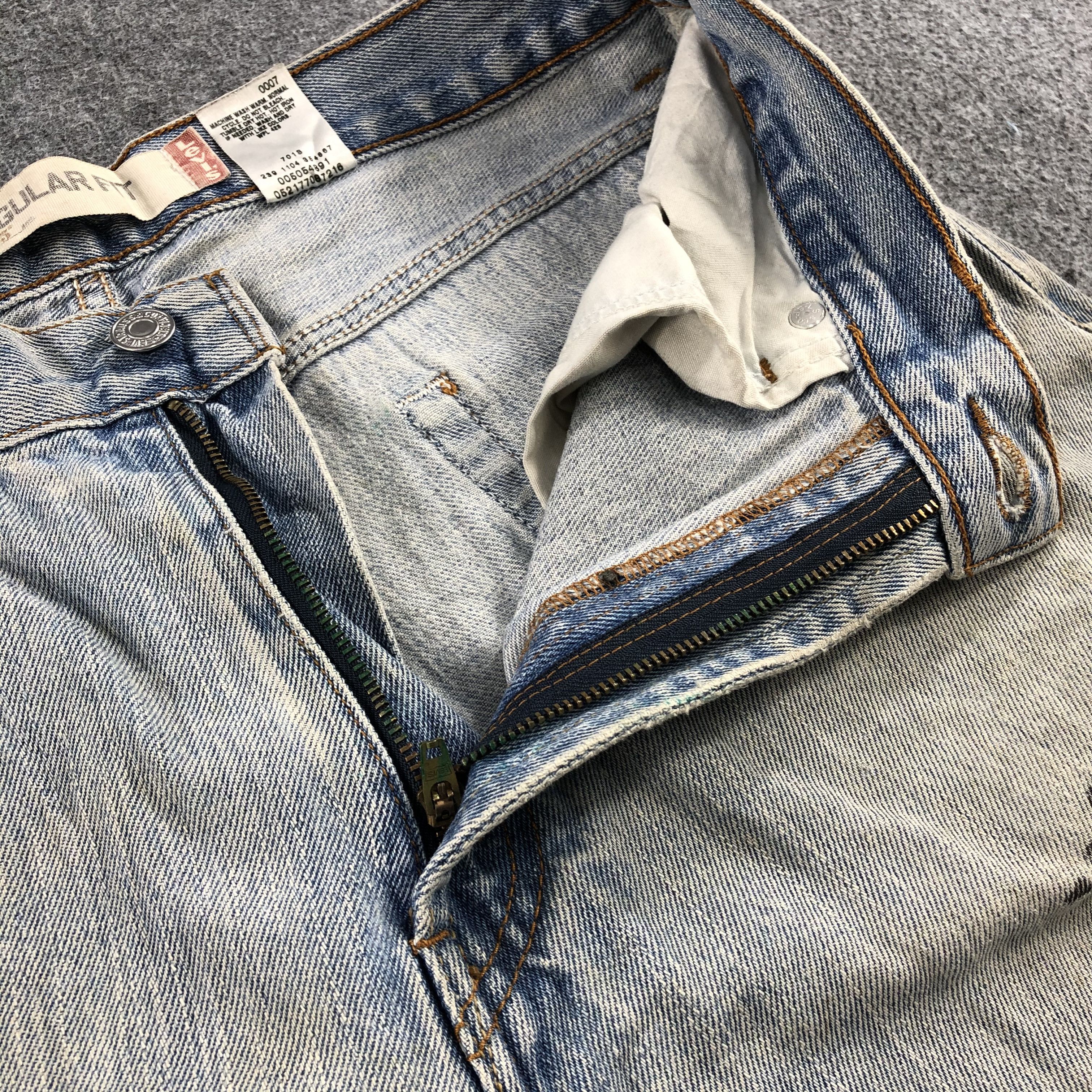 Levi's Vintage Light Wash Levis 505 Jeans-J1566 Size US 32 / EU 48 - 11 Thumbnail