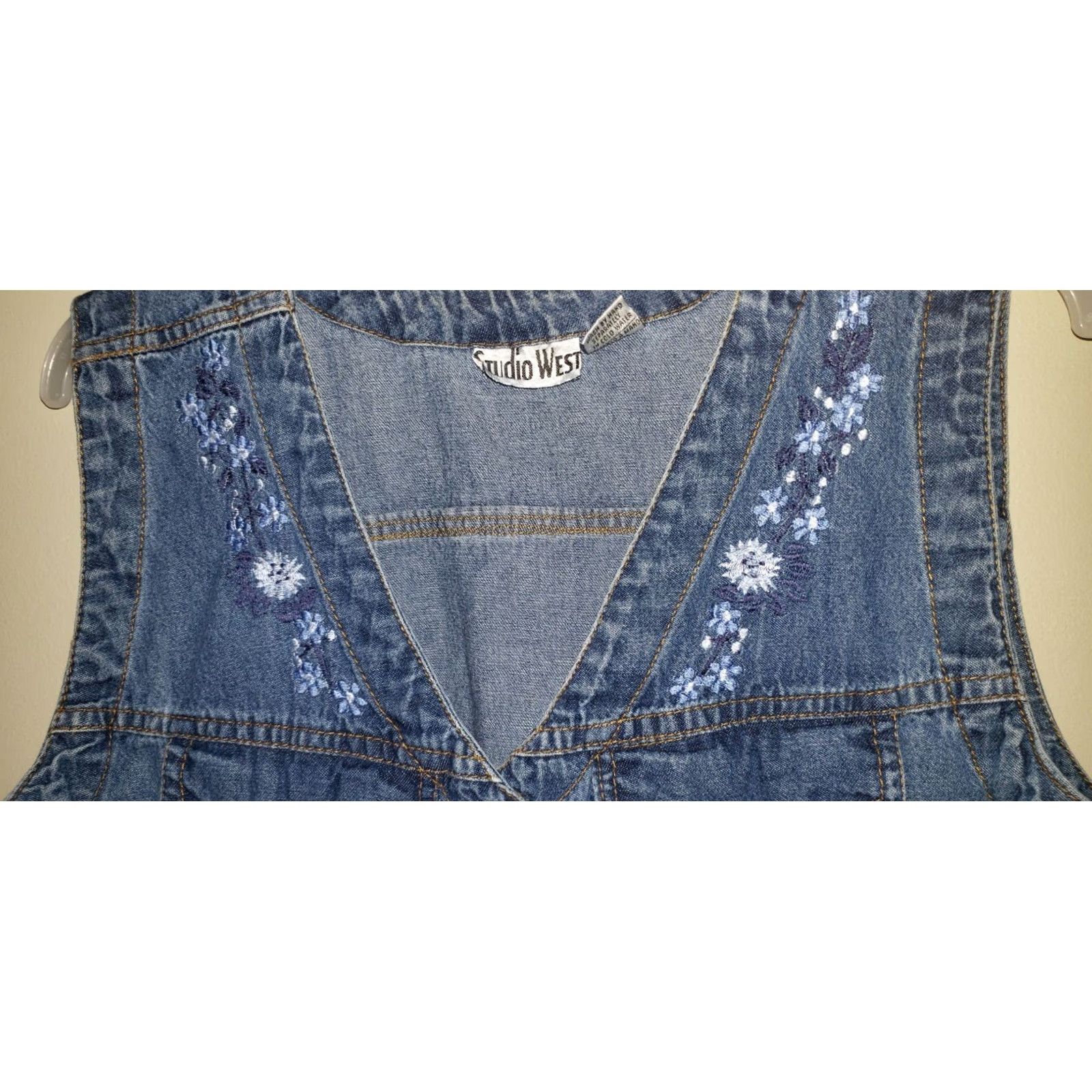 Vintage STUDIO WEST Denim Vest BLUE Embroidered Floral Casual Womens/Misses/Teens Large VEST Size 36" / US 14 / IT 50 - 5 Thumbnail