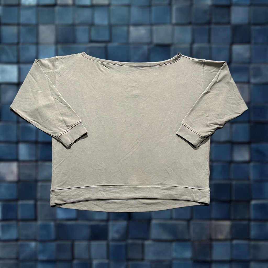 Lululemon Lululemon BeCalm Oversized Boatneck Long-Sleeve Shirt Sweatshirt Womens L Beige Size L / US 10 / IT 46 - 1 Thumbnail