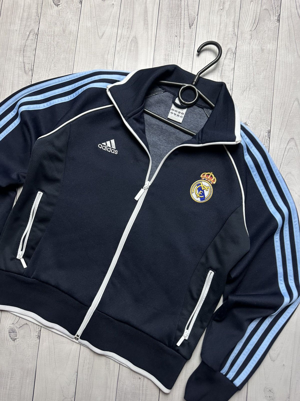 Adidas × Vintage Vintage adidas Real Madrid soccer jacket Women’s 7 Size M / US 6-8 / IT 42-44 - 3 Thumbnail